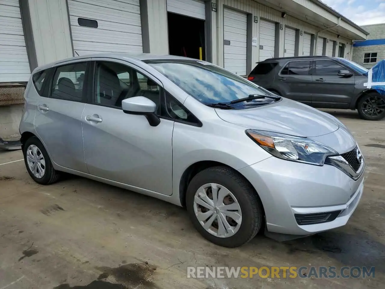 4 Photograph of a damaged car 3N1CE2CP5KL358755 NISSAN VERSA 2019