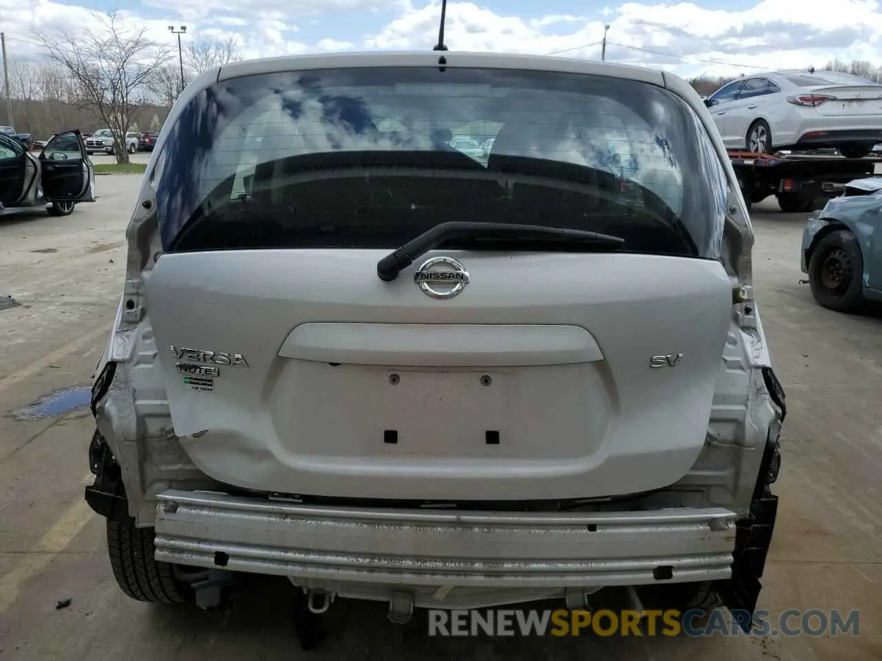 6 Photograph of a damaged car 3N1CE2CP5KL358755 NISSAN VERSA 2019