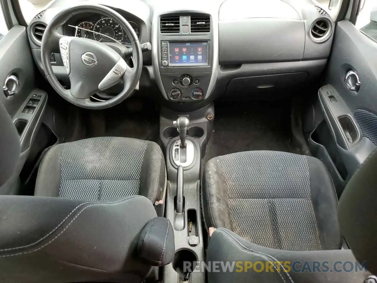 8 Photograph of a damaged car 3N1CE2CP5KL358755 NISSAN VERSA 2019
