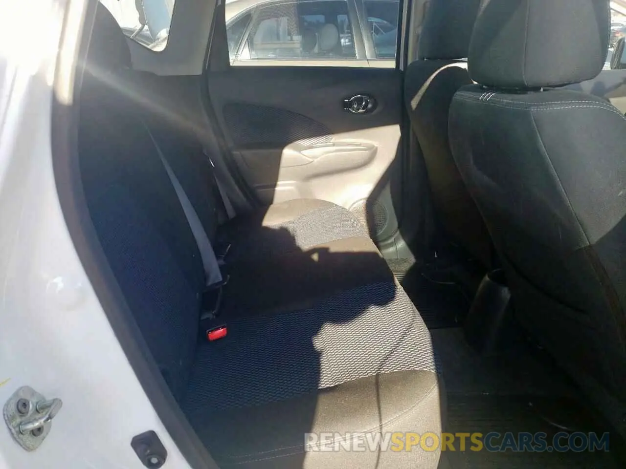 10 Photograph of a damaged car 3N1CE2CP5KL364569 NISSAN VERSA 2019