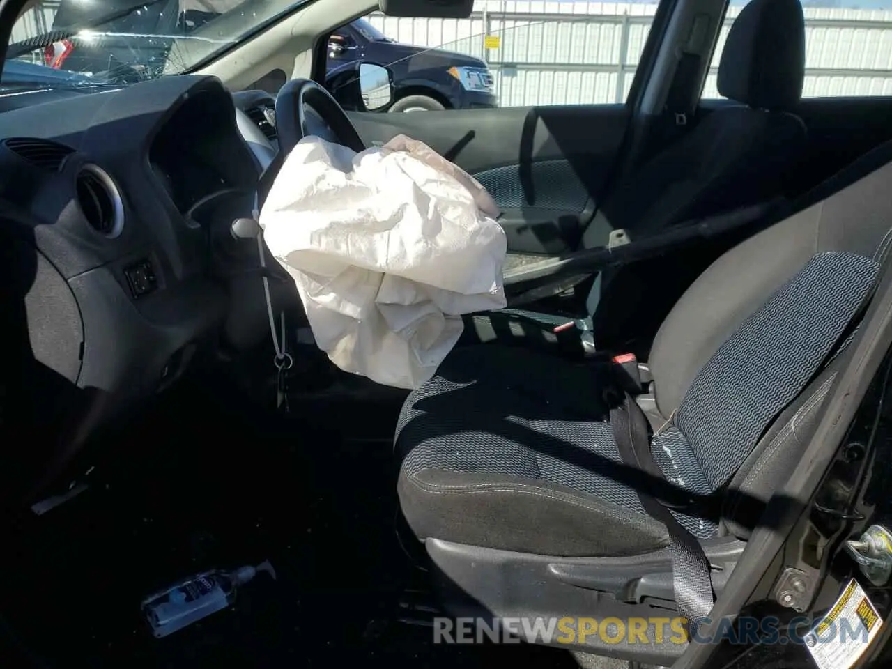 7 Photograph of a damaged car 3N1CE2CP5KL365480 NISSAN VERSA 2019
