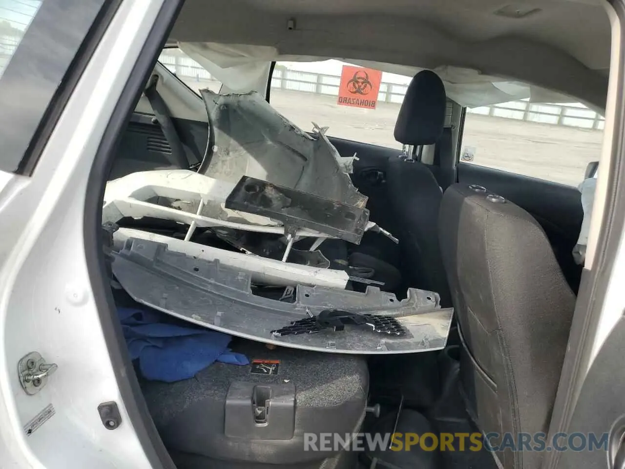 10 Photograph of a damaged car 3N1CE2CP6KL357064 NISSAN VERSA 2019