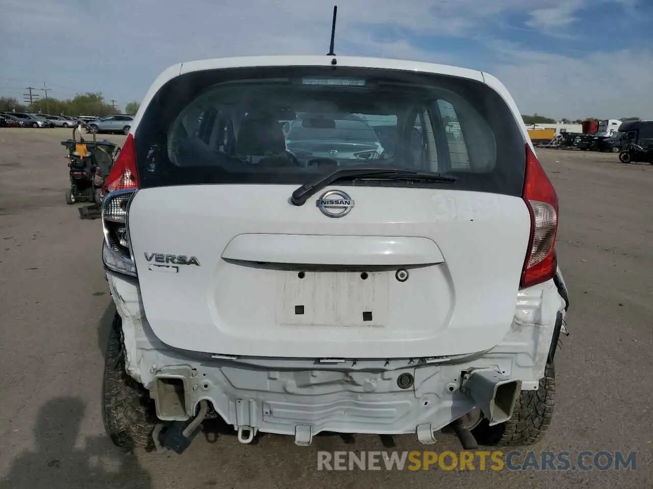 6 Photograph of a damaged car 3N1CE2CP6KL357064 NISSAN VERSA 2019