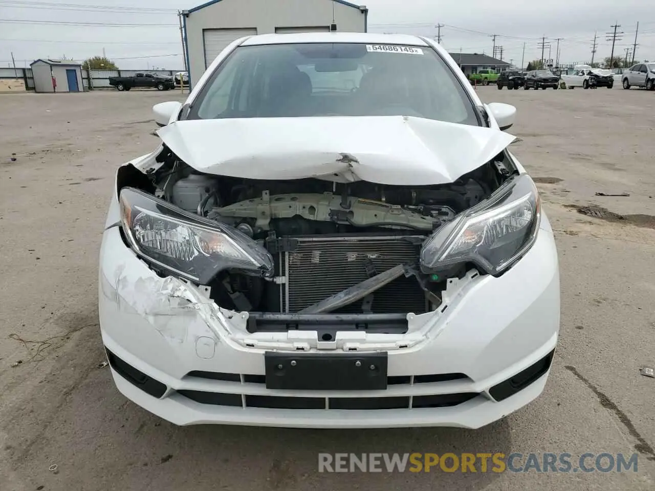 5 Photograph of a damaged car 3N1CE2CP7KL355422 NISSAN VERSA 2019