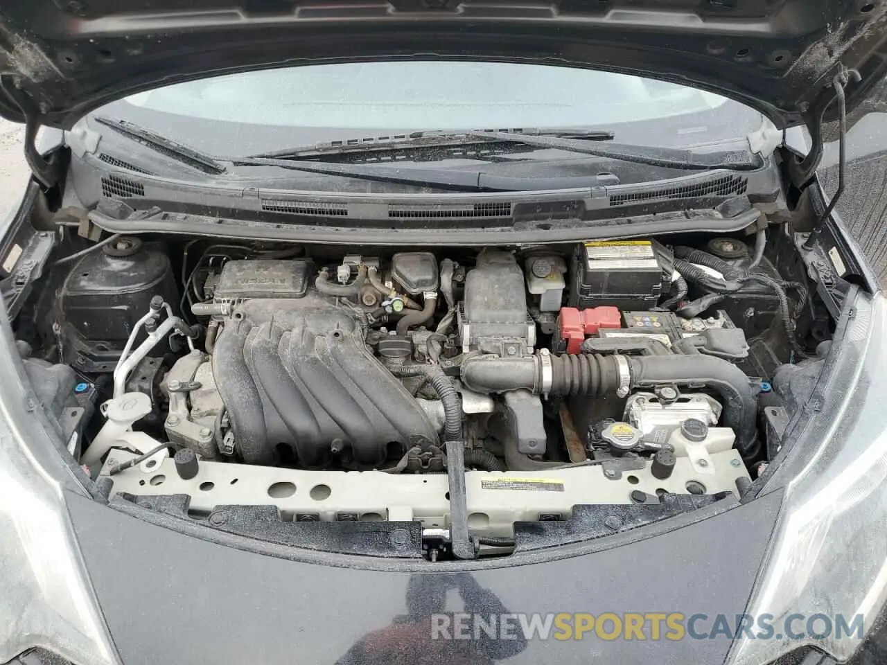 11 Photograph of a damaged car 3N1CE2CP7KL362516 NISSAN VERSA 2019