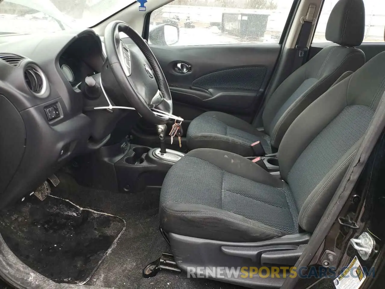 7 Photograph of a damaged car 3N1CE2CP7KL362516 NISSAN VERSA 2019