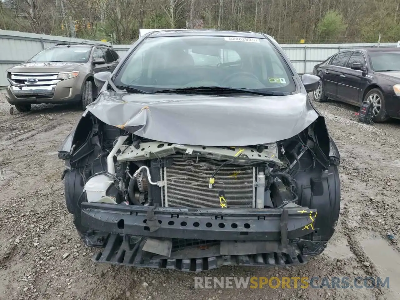5 Photograph of a damaged car 3N1CE2CP8KL365263 NISSAN VERSA 2019