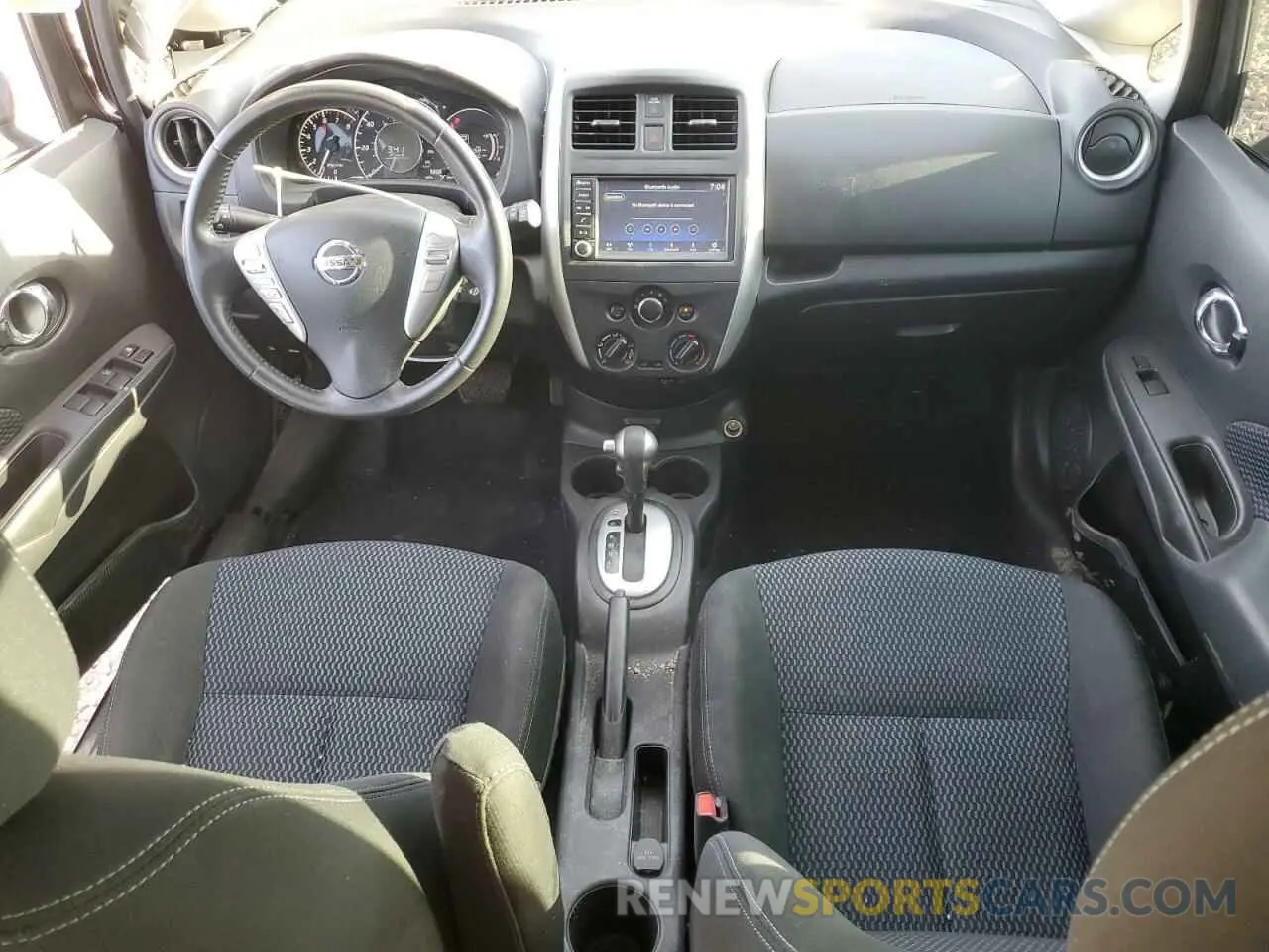 8 Photograph of a damaged car 3N1CE2CPXKL360906 NISSAN VERSA 2019