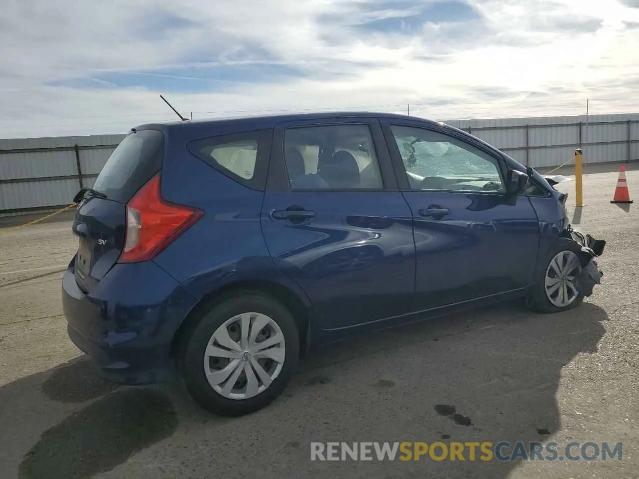 3 Photograph of a damaged car 3N1CE2CPXKL363403 NISSAN VERSA 2019