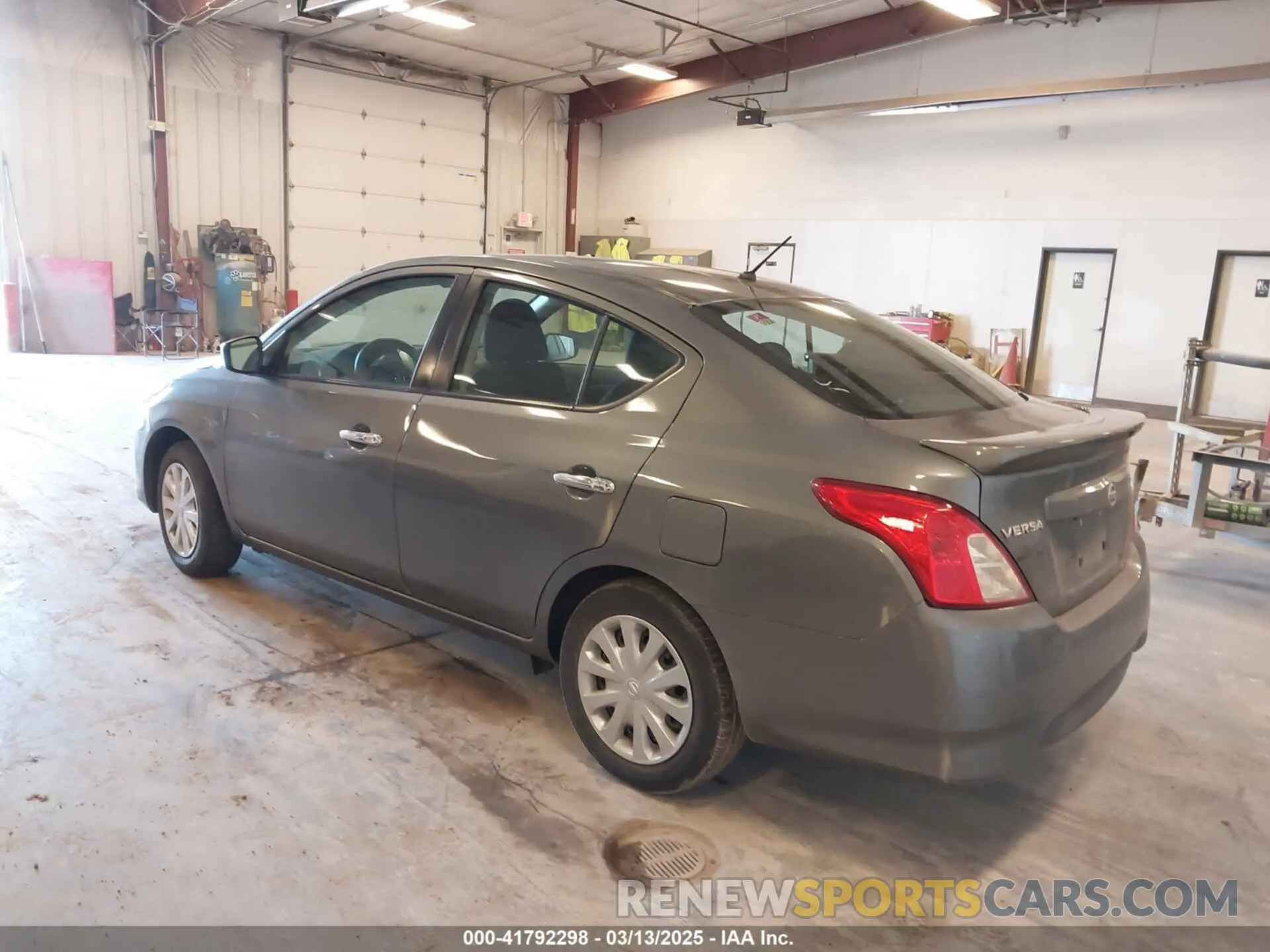 3 Photograph of a damaged car 3N1CN7AP0KL808697 NISSAN VERSA 2019