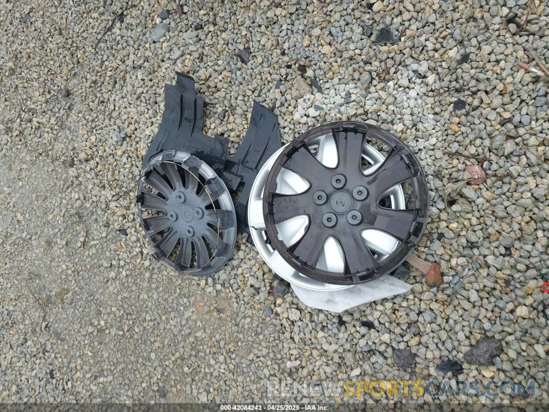 12 Photograph of a damaged car 3N1CN7AP0KL814418 NISSAN VERSA 2019