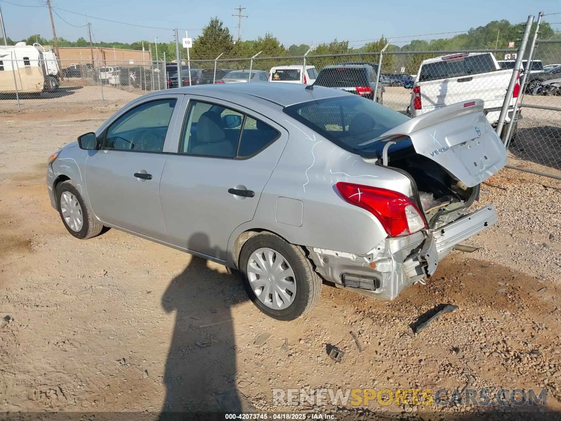 3 Photograph of a damaged car 3N1CN7AP0KL823202 NISSAN VERSA 2019