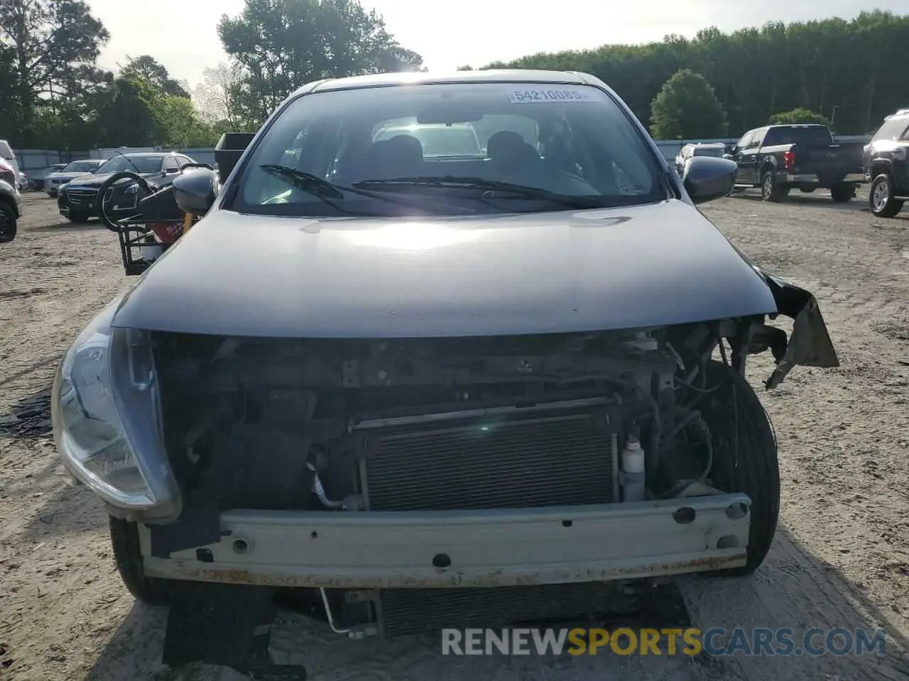 5 Photograph of a damaged car 3N1CN7AP0KL824544 NISSAN VERSA 2019