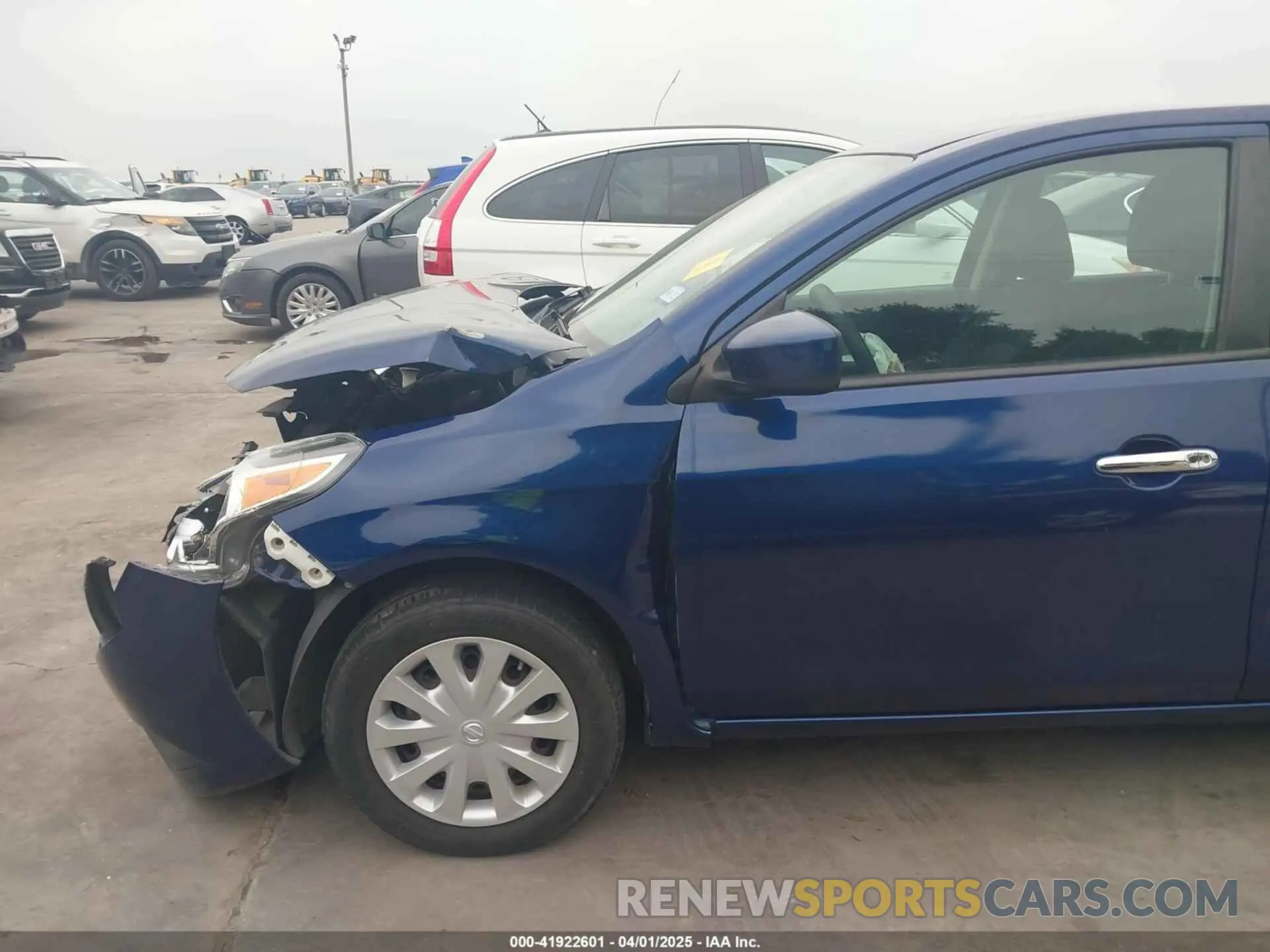 18 Photograph of a damaged car 3N1CN7AP0KL827024 NISSAN VERSA 2019