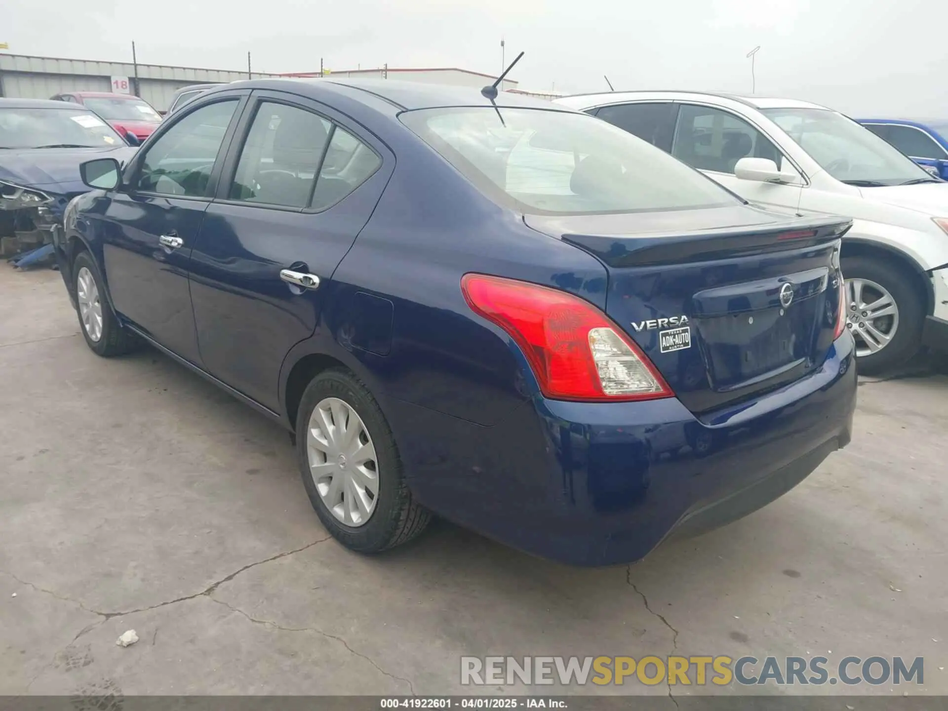 3 Photograph of a damaged car 3N1CN7AP0KL827024 NISSAN VERSA 2019