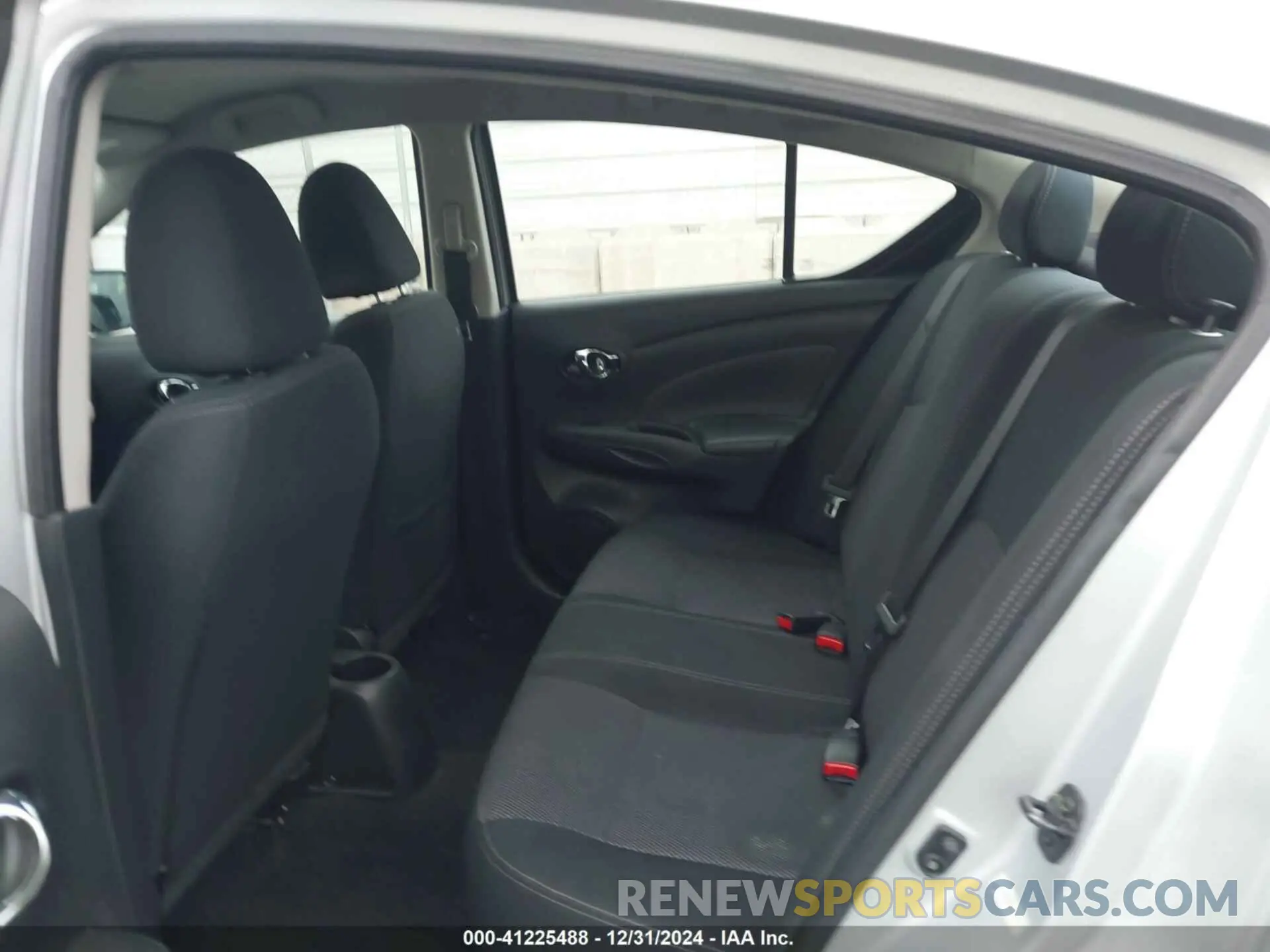 8 Photograph of a damaged car 3N1CN7AP0KL834121 NISSAN VERSA 2019