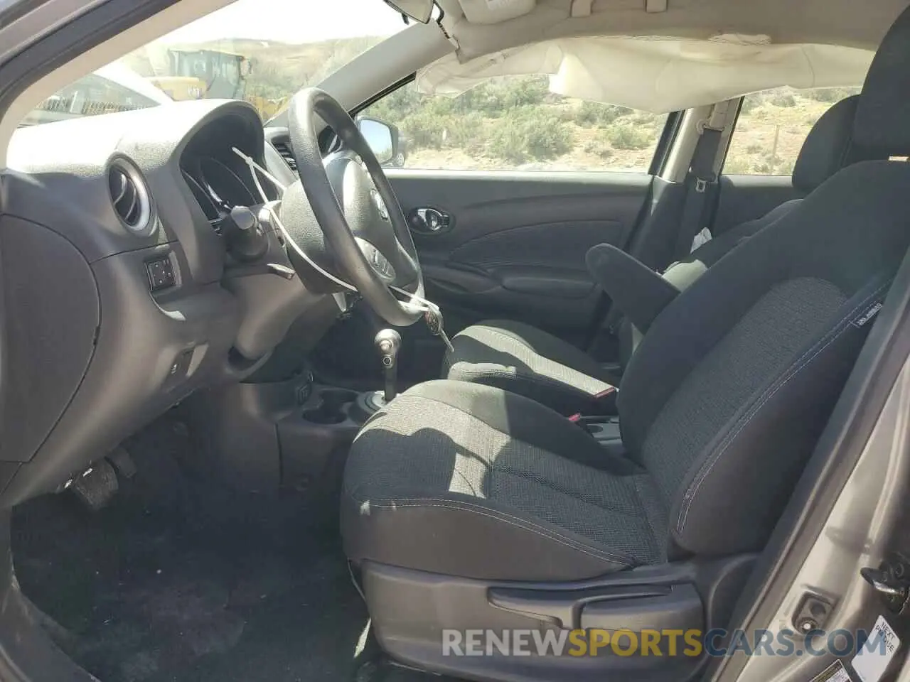 7 Photograph of a damaged car 3N1CN7AP0KL840842 NISSAN VERSA 2019