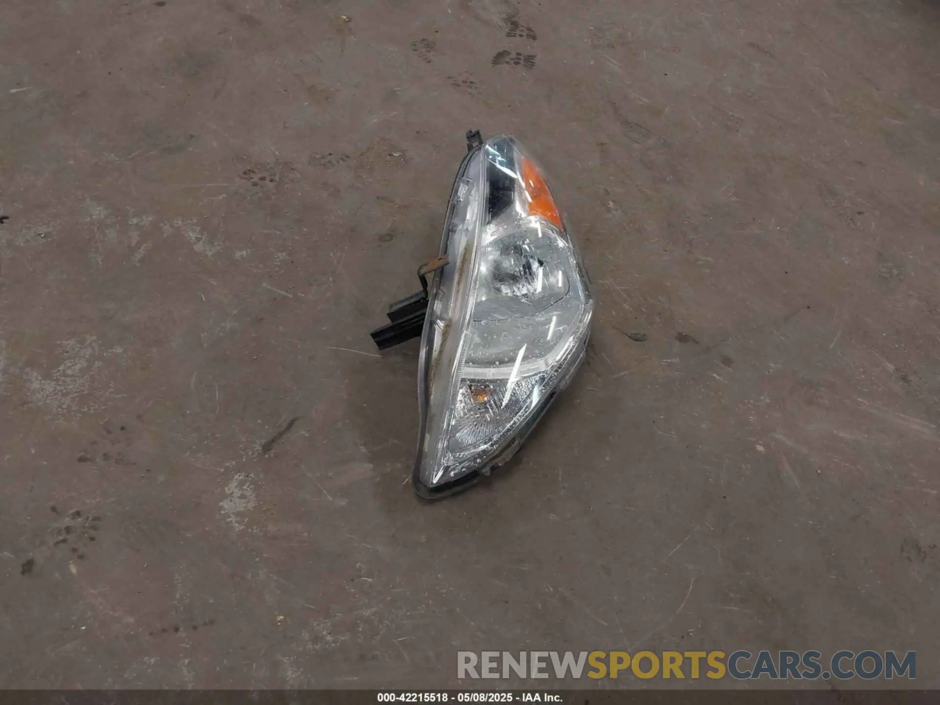 12 Photograph of a damaged car 3N1CN7AP0KL844180 NISSAN VERSA 2019