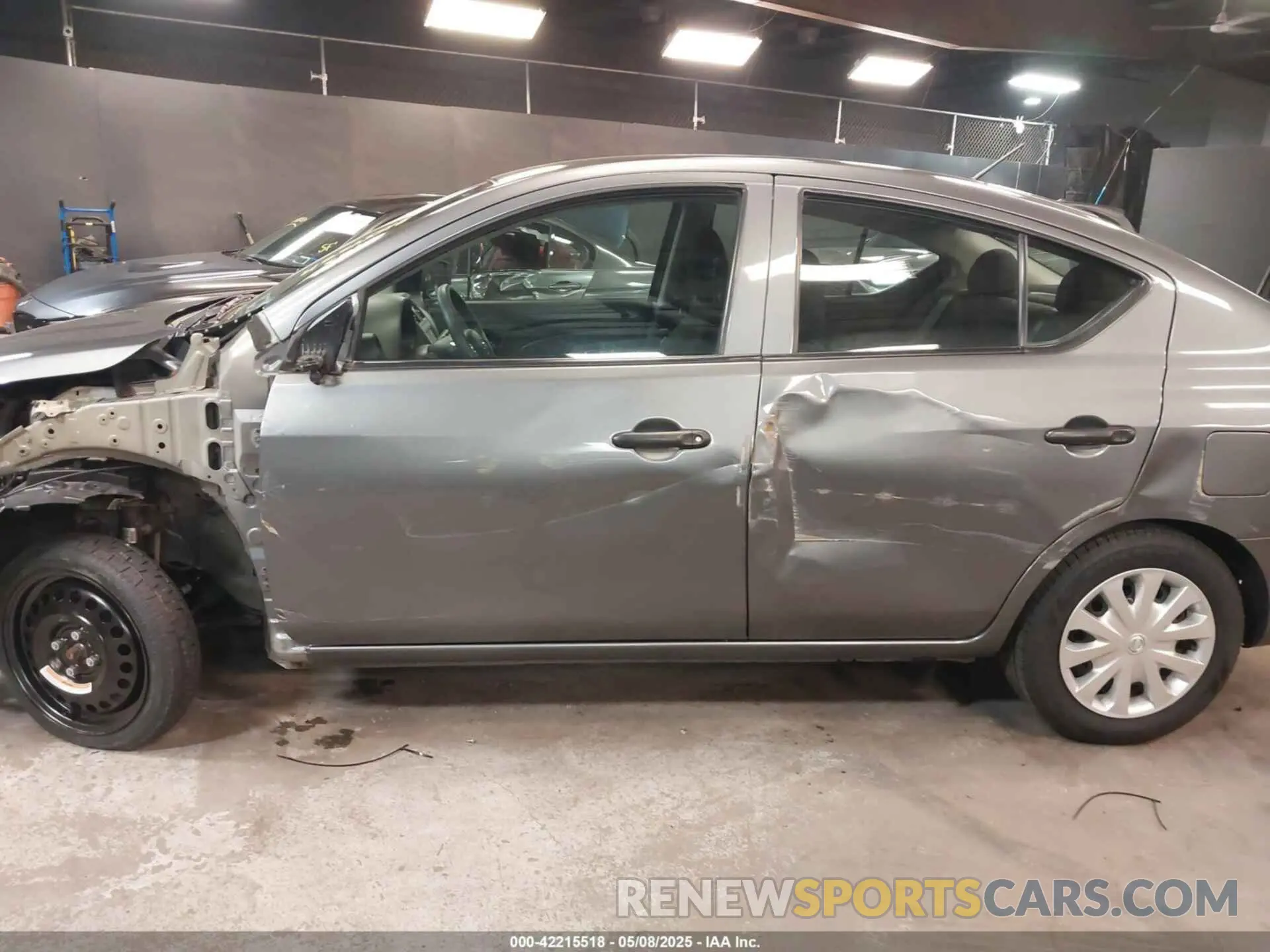 15 Photograph of a damaged car 3N1CN7AP0KL844180 NISSAN VERSA 2019