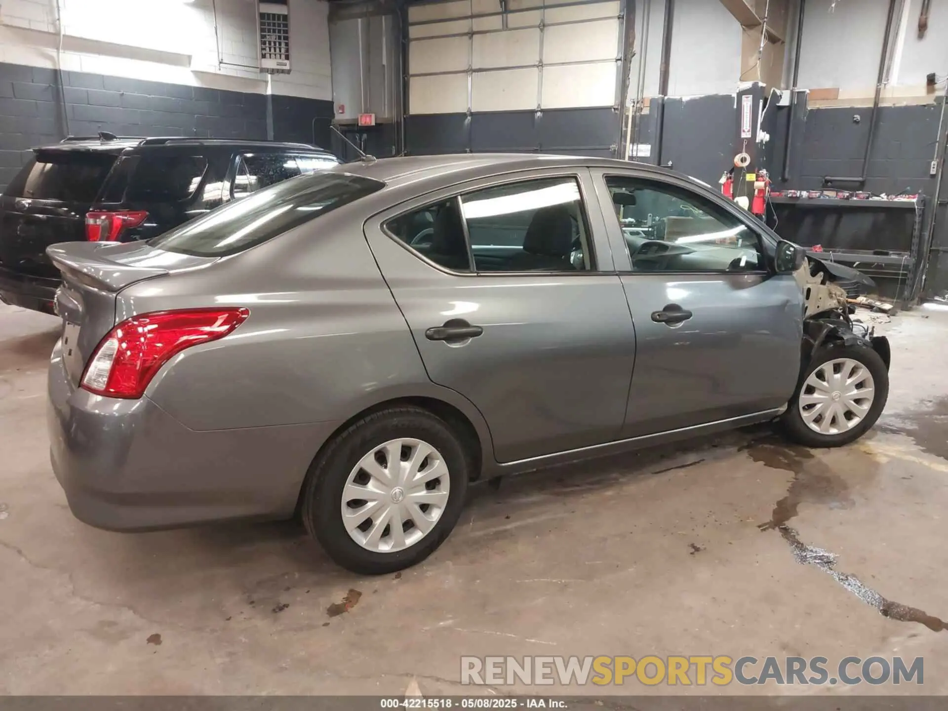 4 Photograph of a damaged car 3N1CN7AP0KL844180 NISSAN VERSA 2019