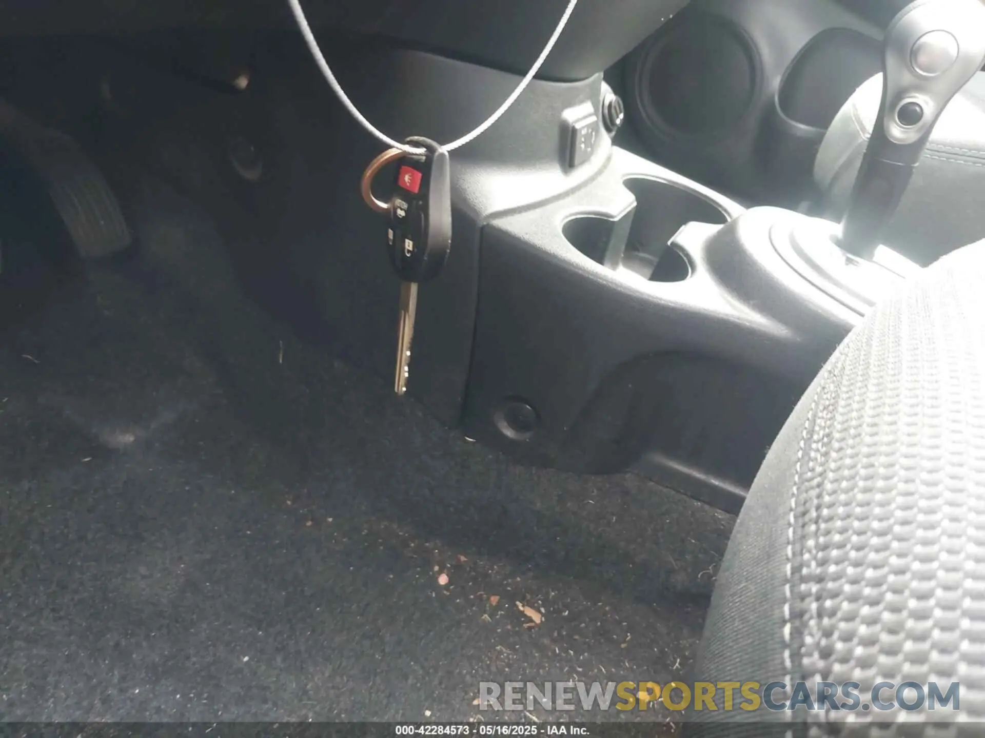 11 Photograph of a damaged car 3N1CN7AP0KL846978 NISSAN VERSA 2019