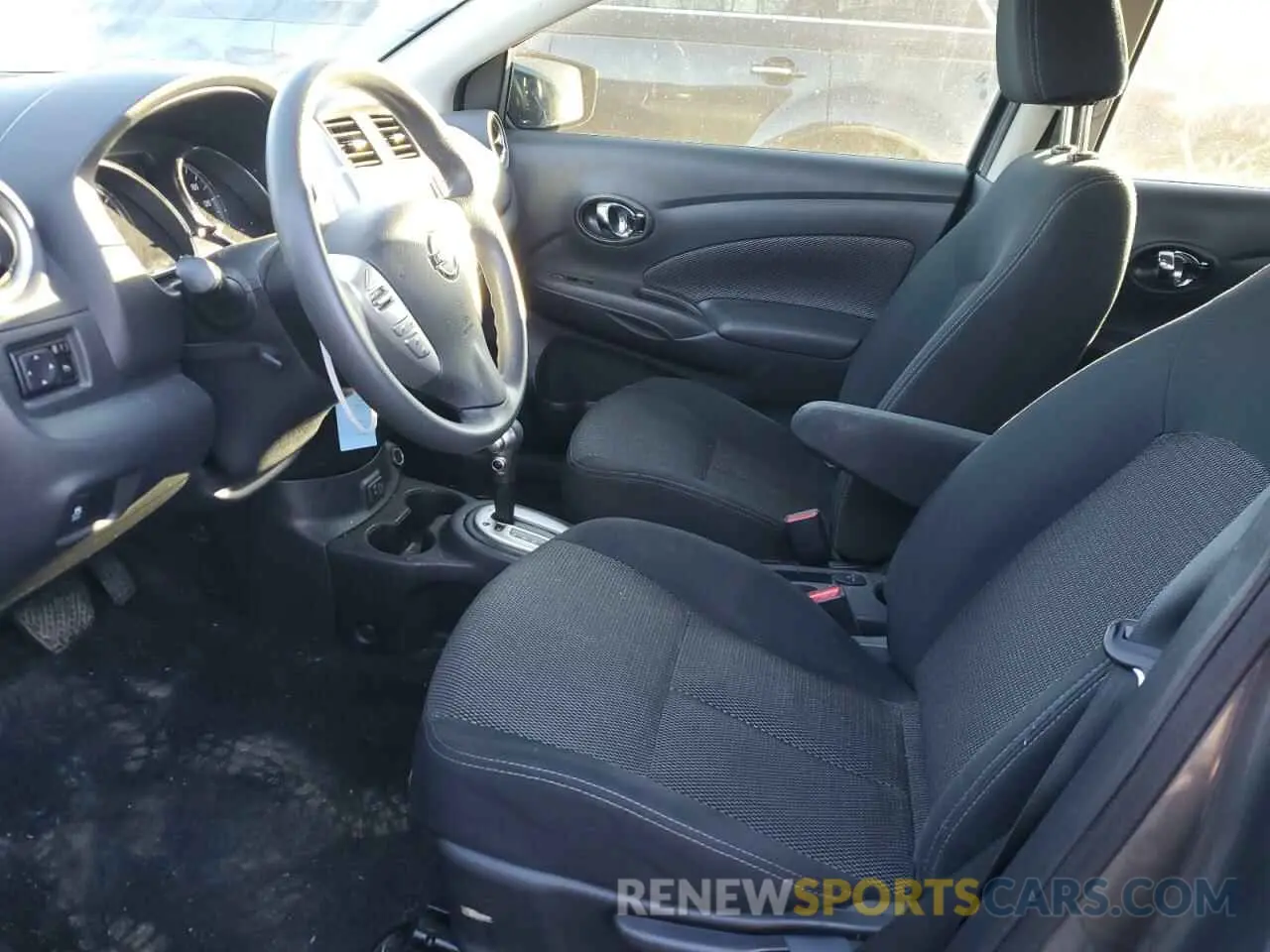 7 Photograph of a damaged car 3N1CN7AP0KL847144 NISSAN VERSA 2019