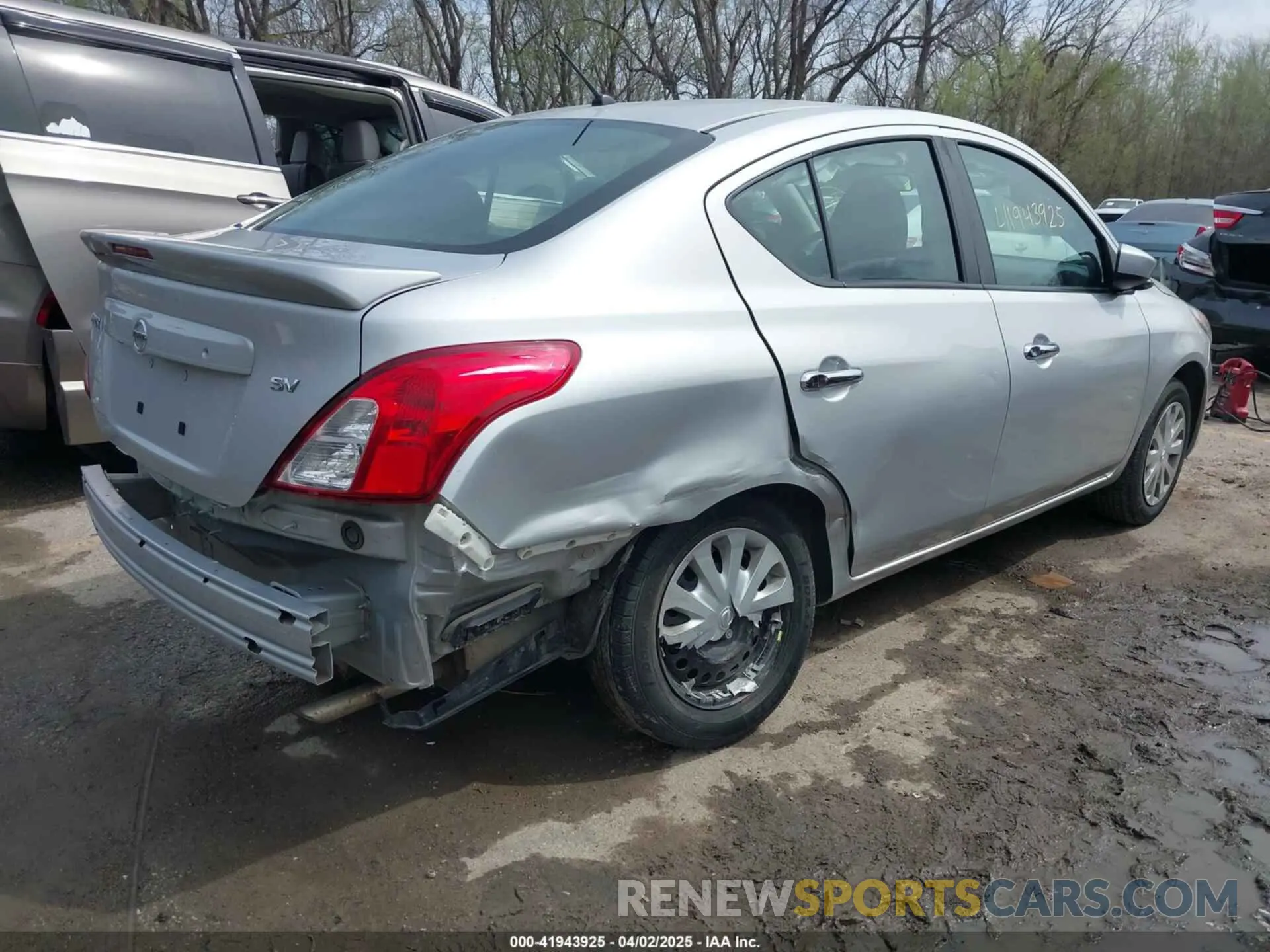 4 Photograph of a damaged car 3N1CN7AP0KL851114 NISSAN VERSA 2019