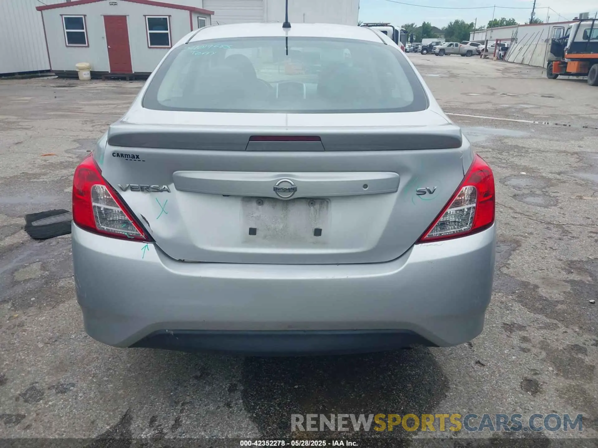 16 Photograph of a damaged car 3N1CN7AP0KL852246 NISSAN VERSA 2019