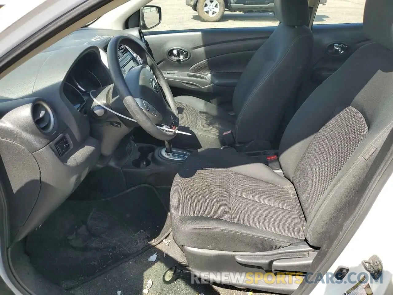 7 Photograph of a damaged car 3N1CN7AP0KL860220 NISSAN VERSA 2019