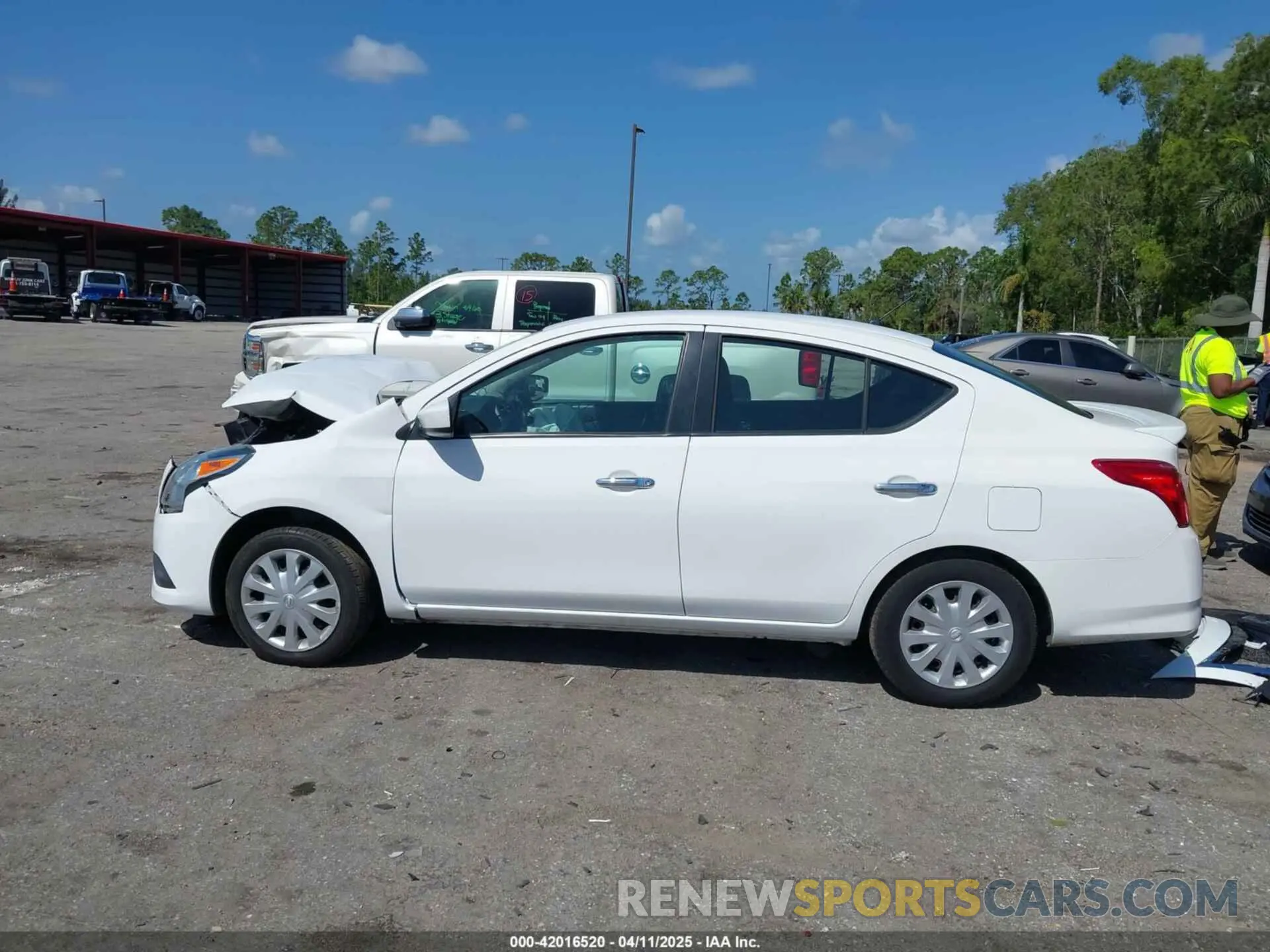 14 Photograph of a damaged car 3N1CN7AP0KL861254 NISSAN VERSA 2019