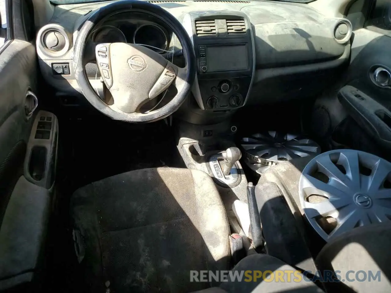 8 Photograph of a damaged car 3N1CN7AP0KL870200 NISSAN VERSA 2019