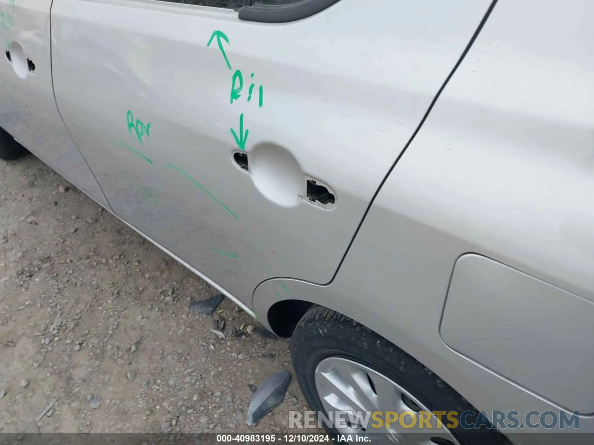 19 Photograph of a damaged car 3N1CN7AP0KL872741 NISSAN VERSA 2019