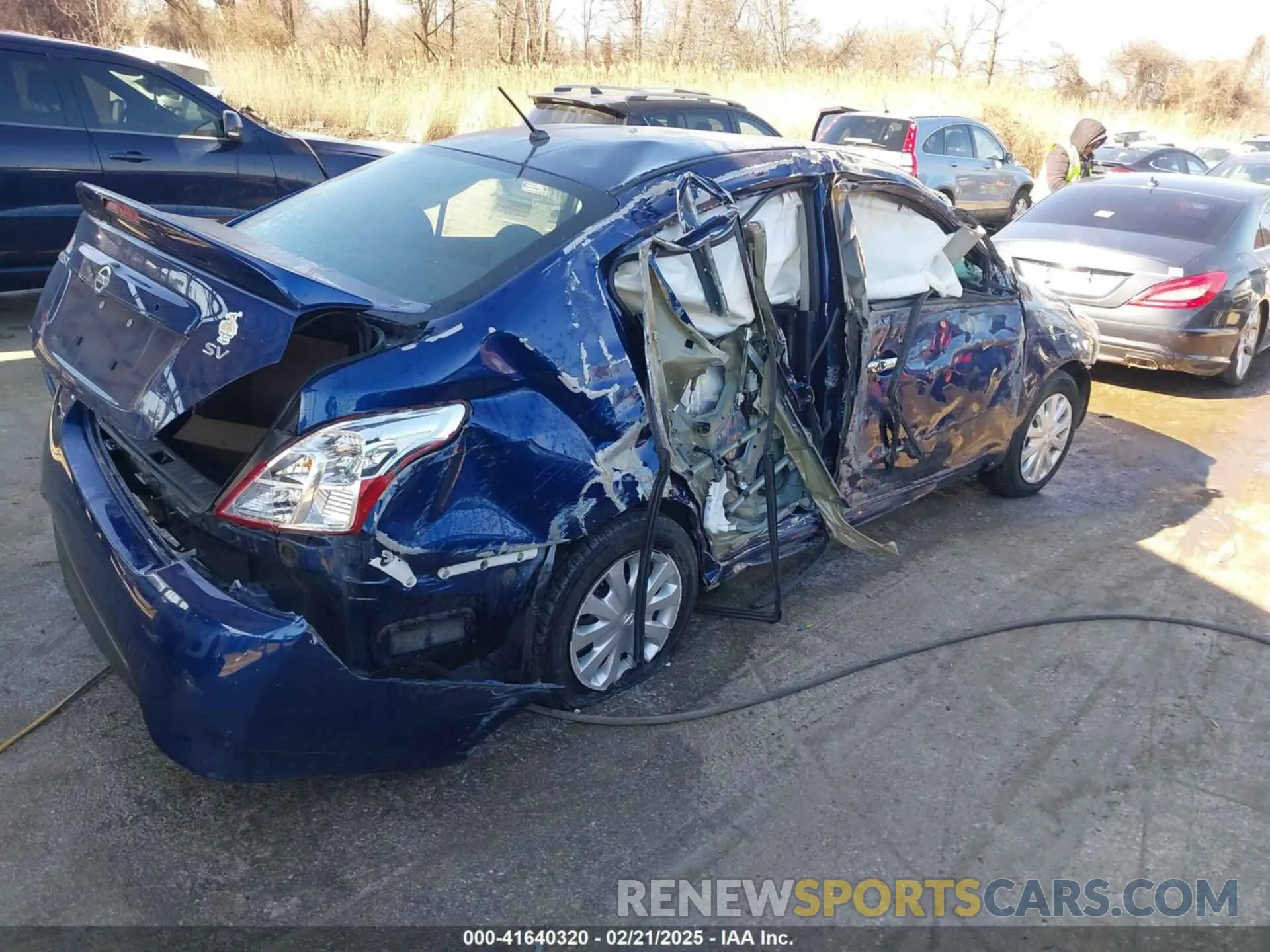 4 Photograph of a damaged car 3N1CN7AP0KL878040 NISSAN VERSA 2019
