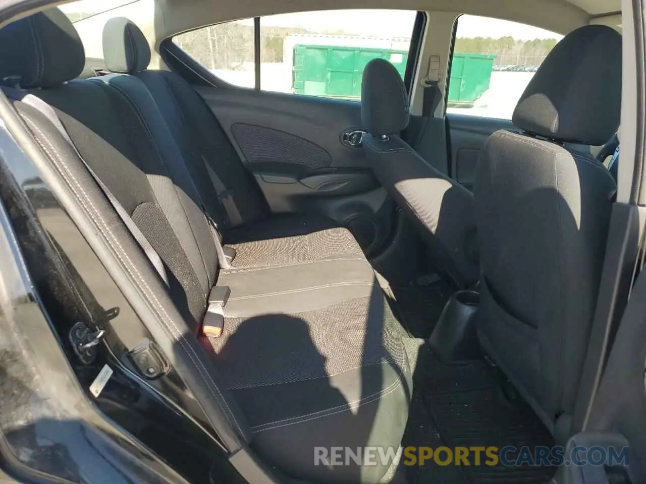 10 Photograph of a damaged car 3N1CN7AP1KL803055 NISSAN VERSA 2019