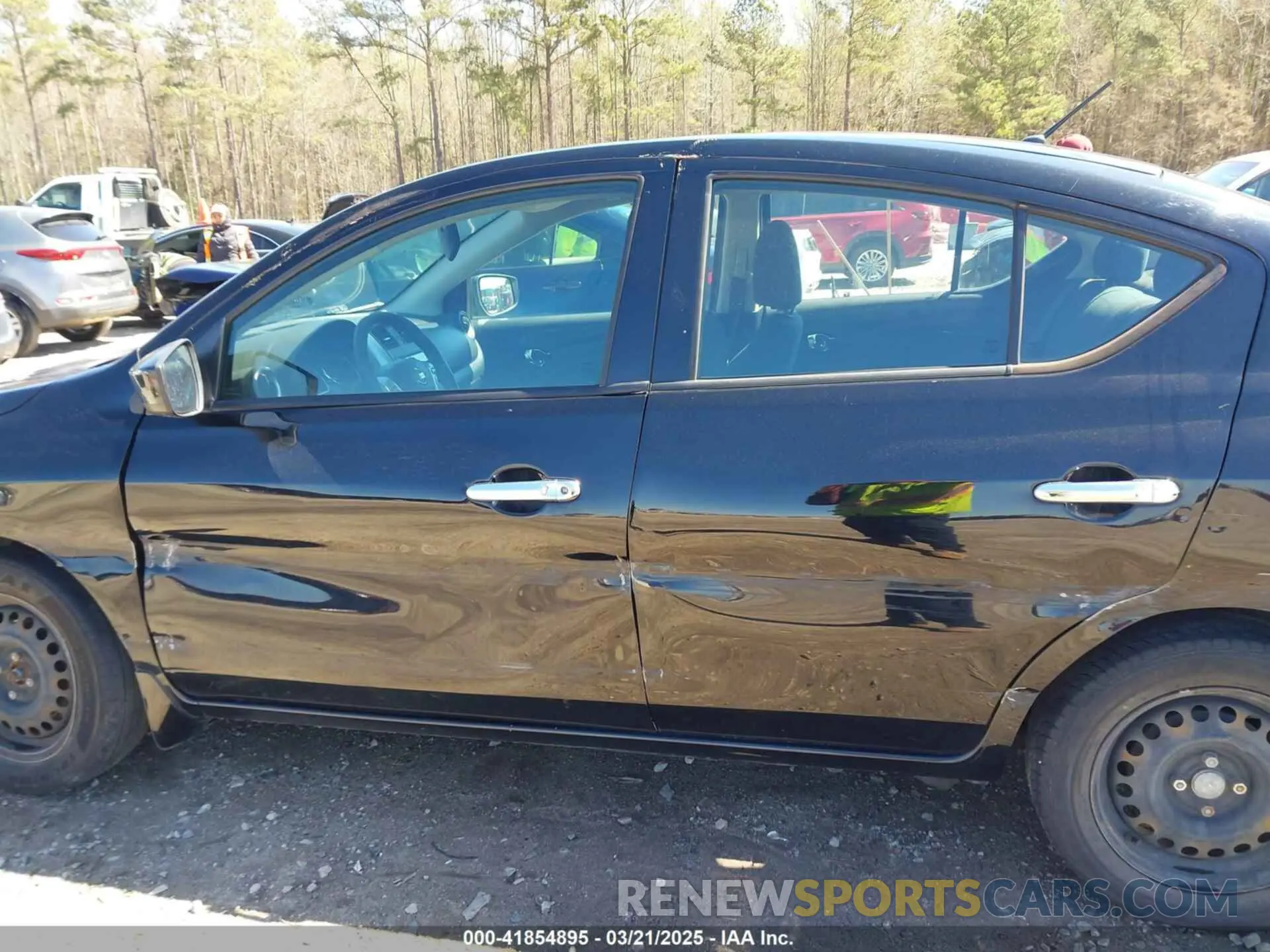 14 Photograph of a damaged car 3N1CN7AP1KL807302 NISSAN VERSA 2019