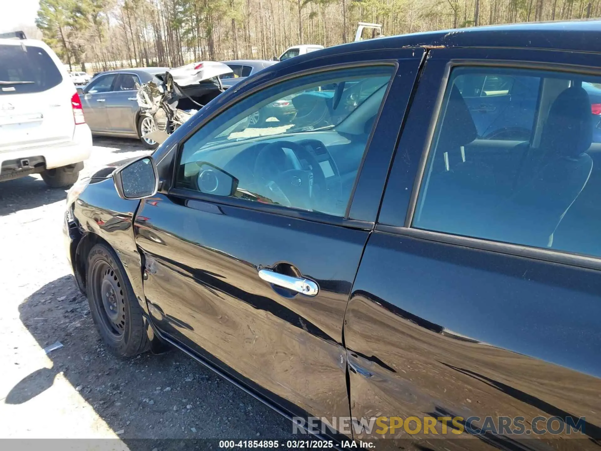 18 Photograph of a damaged car 3N1CN7AP1KL807302 NISSAN VERSA 2019