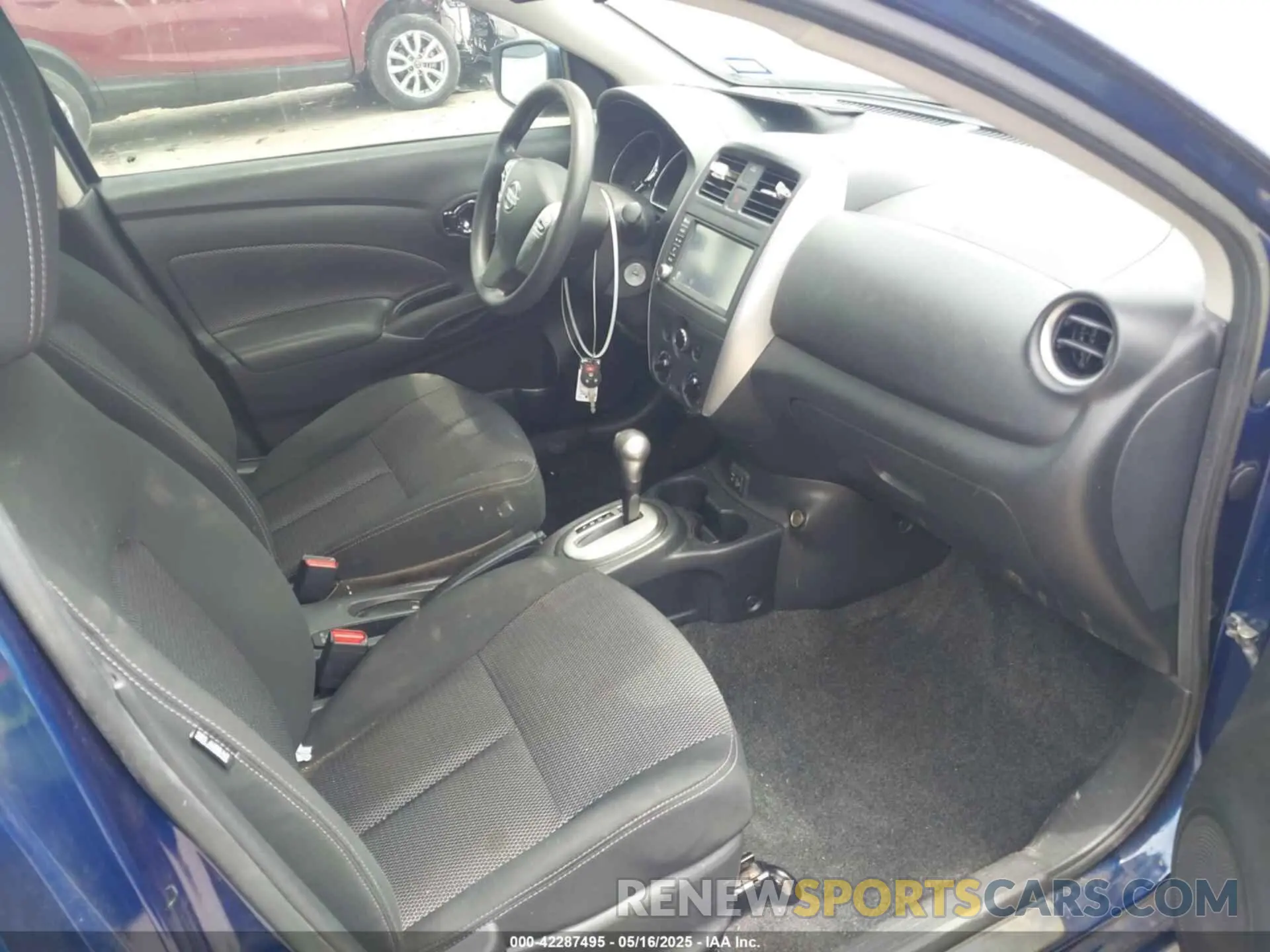 5 Photograph of a damaged car 3N1CN7AP1KL817960 NISSAN VERSA 2019