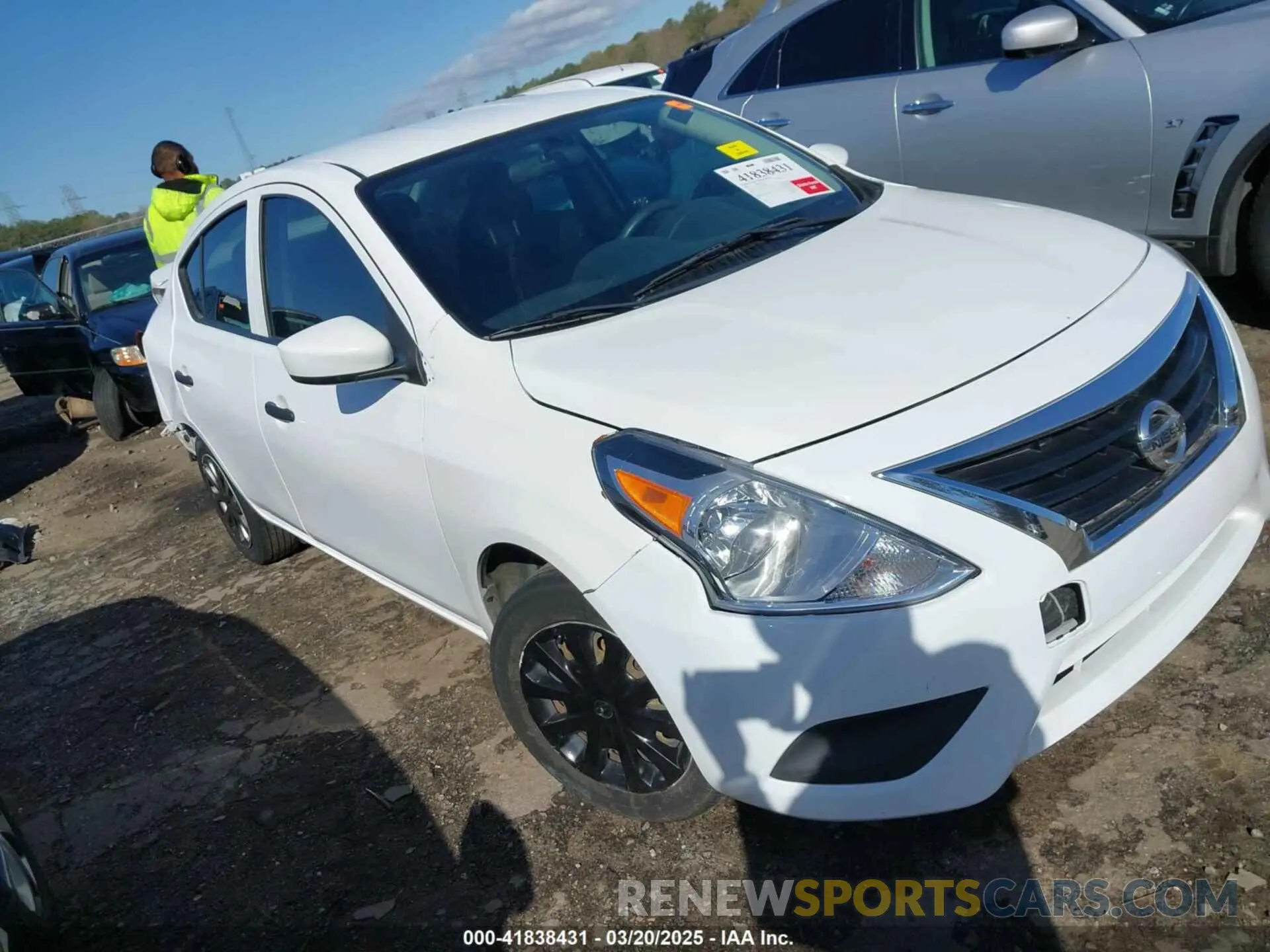 1 Photograph of a damaged car 3N1CN7AP1KL828263 NISSAN VERSA 2019
