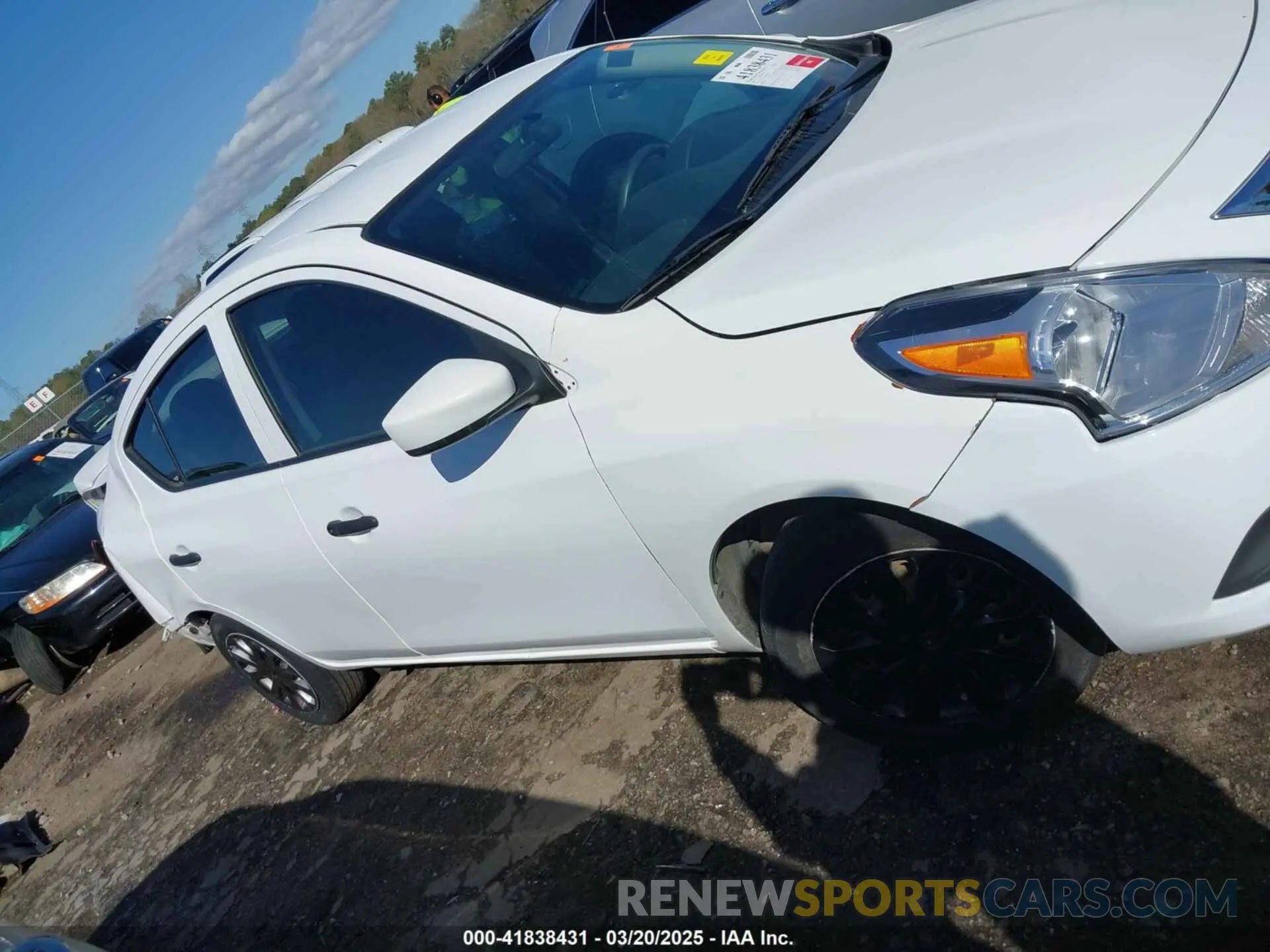 13 Photograph of a damaged car 3N1CN7AP1KL828263 NISSAN VERSA 2019
