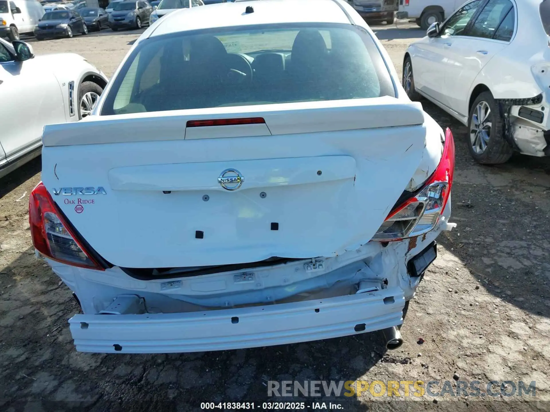 16 Photograph of a damaged car 3N1CN7AP1KL828263 NISSAN VERSA 2019