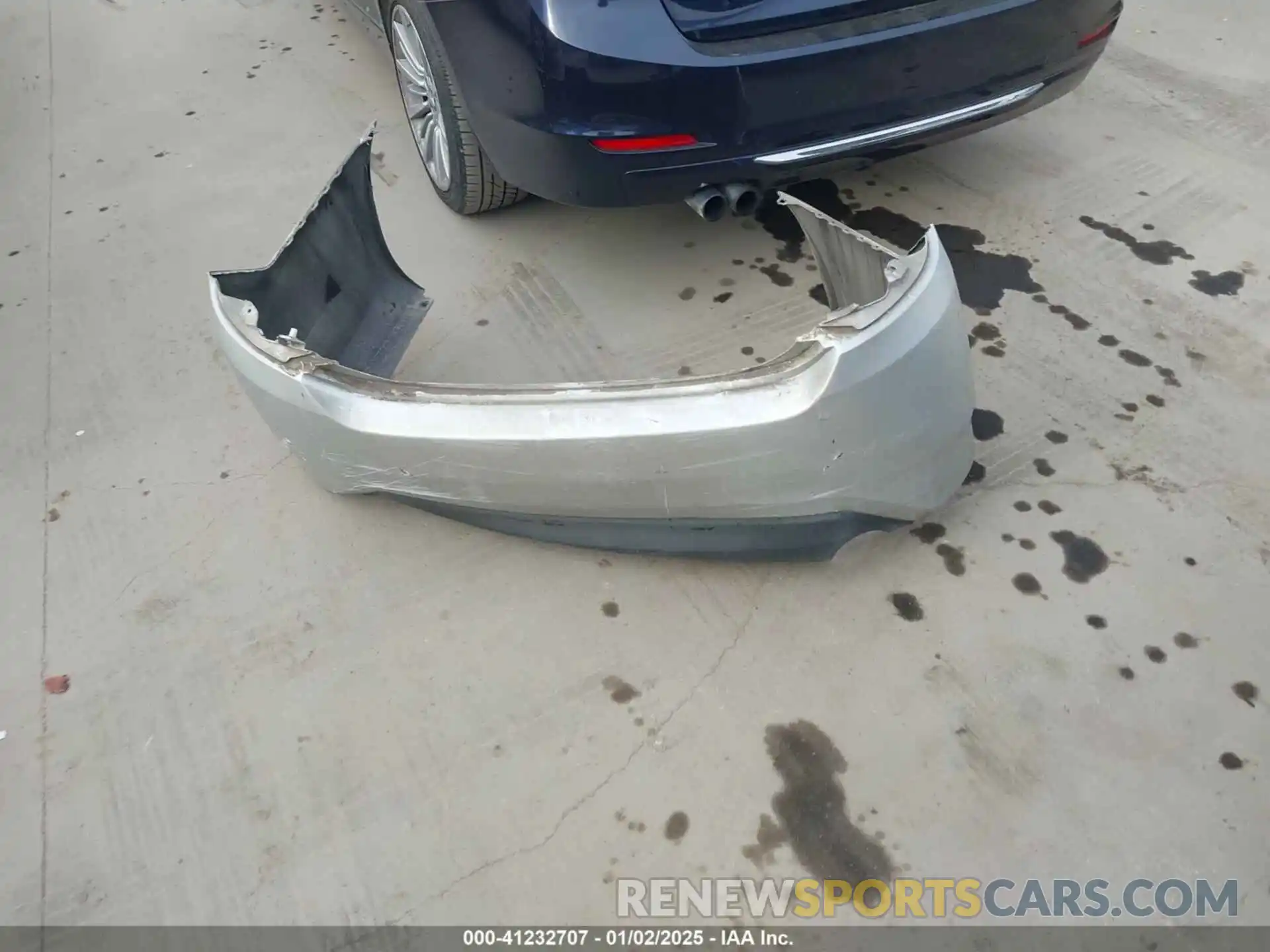 12 Photograph of a damaged car 3N1CN7AP1KL834354 NISSAN VERSA 2019