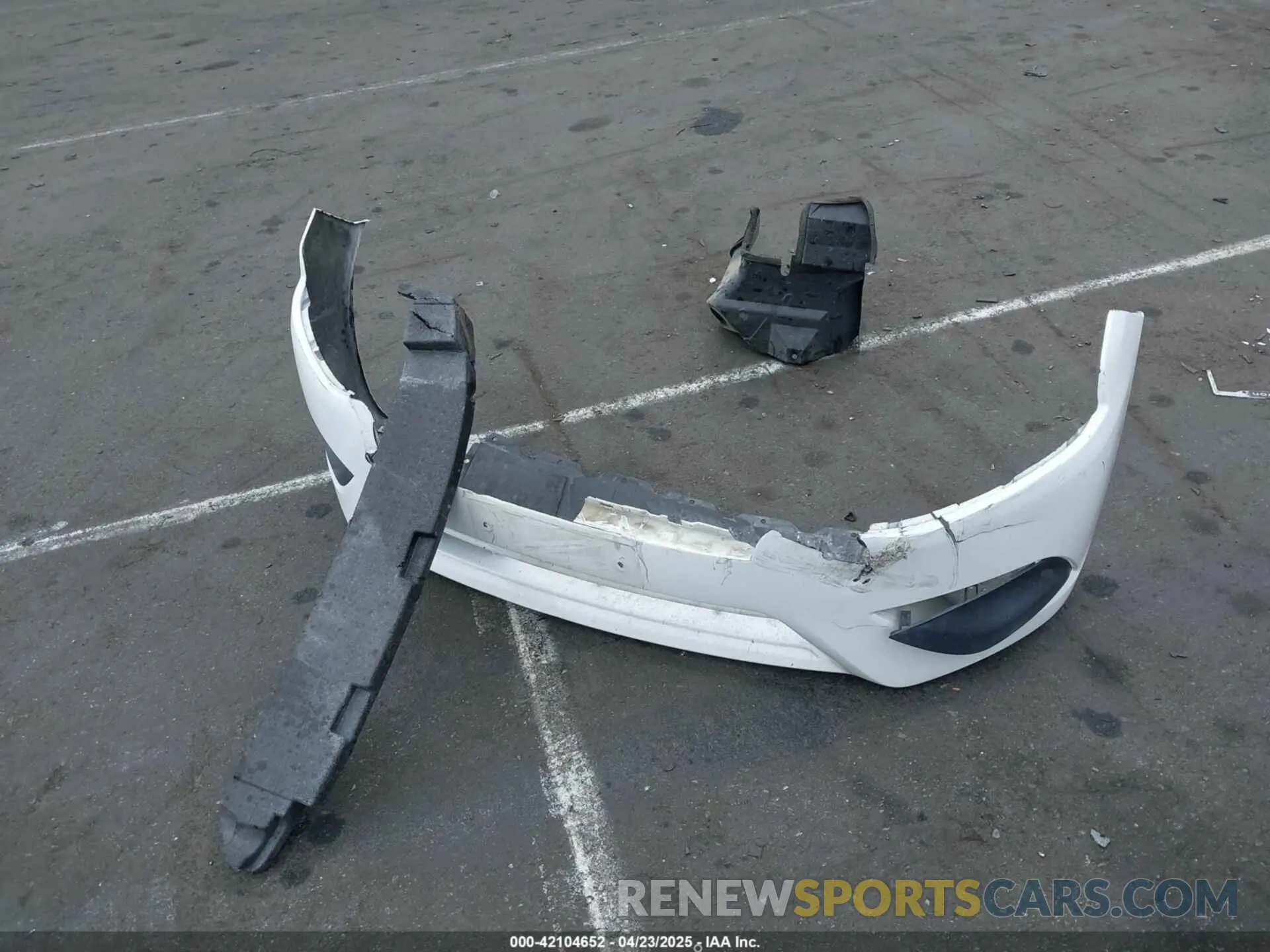 12 Photograph of a damaged car 3N1CN7AP1KL841496 NISSAN VERSA 2019