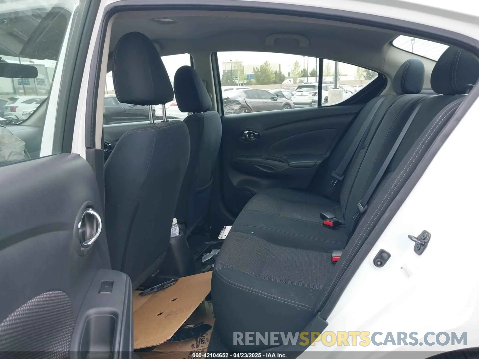 8 Photograph of a damaged car 3N1CN7AP1KL841496 NISSAN VERSA 2019
