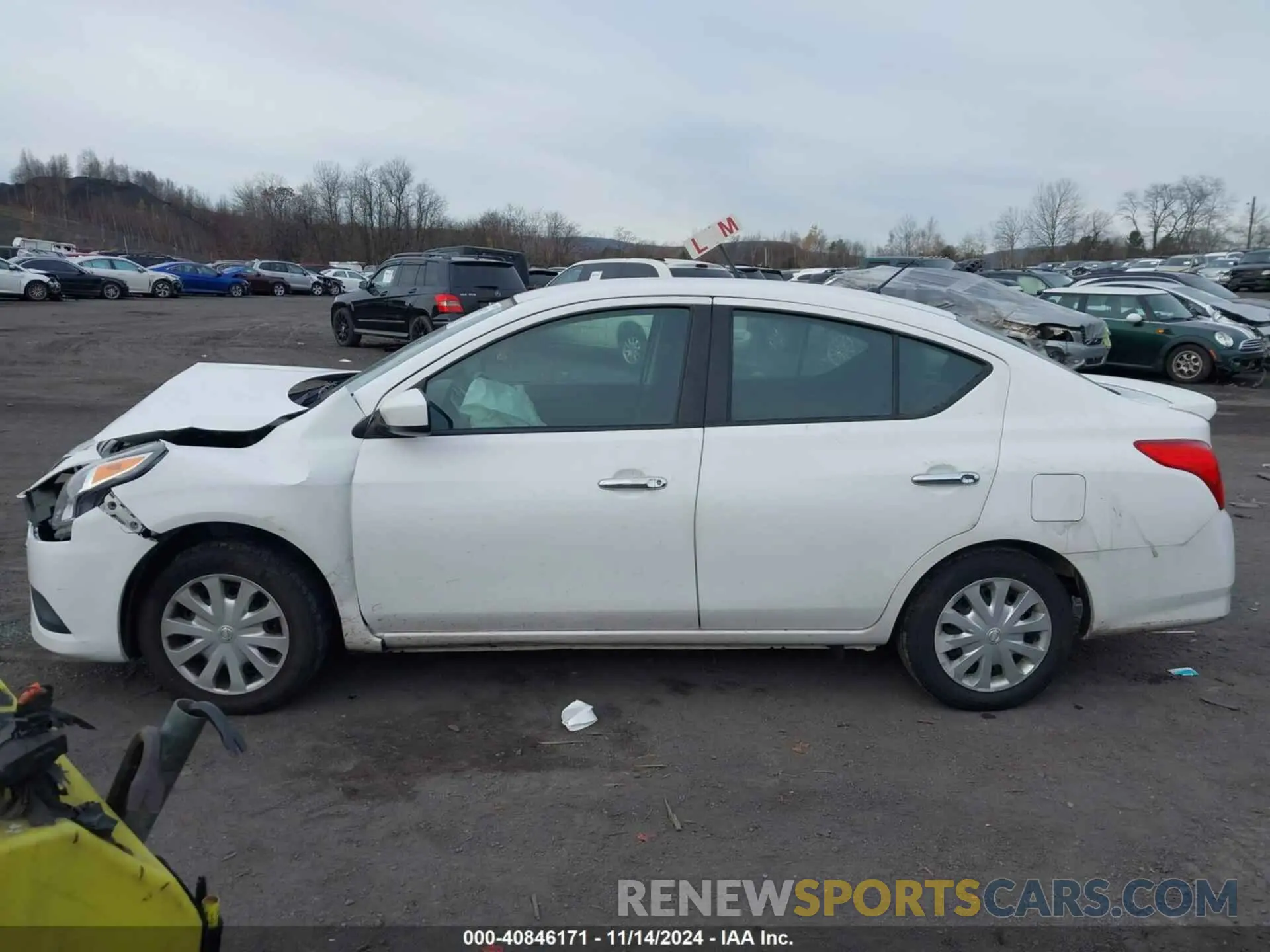 14 Photograph of a damaged car 3N1CN7AP1KL851669 NISSAN VERSA 2019