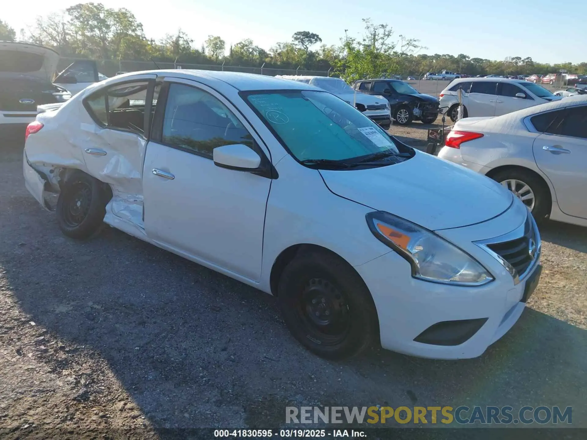 1 Photograph of a damaged car 3N1CN7AP1KL860534 NISSAN VERSA 2019