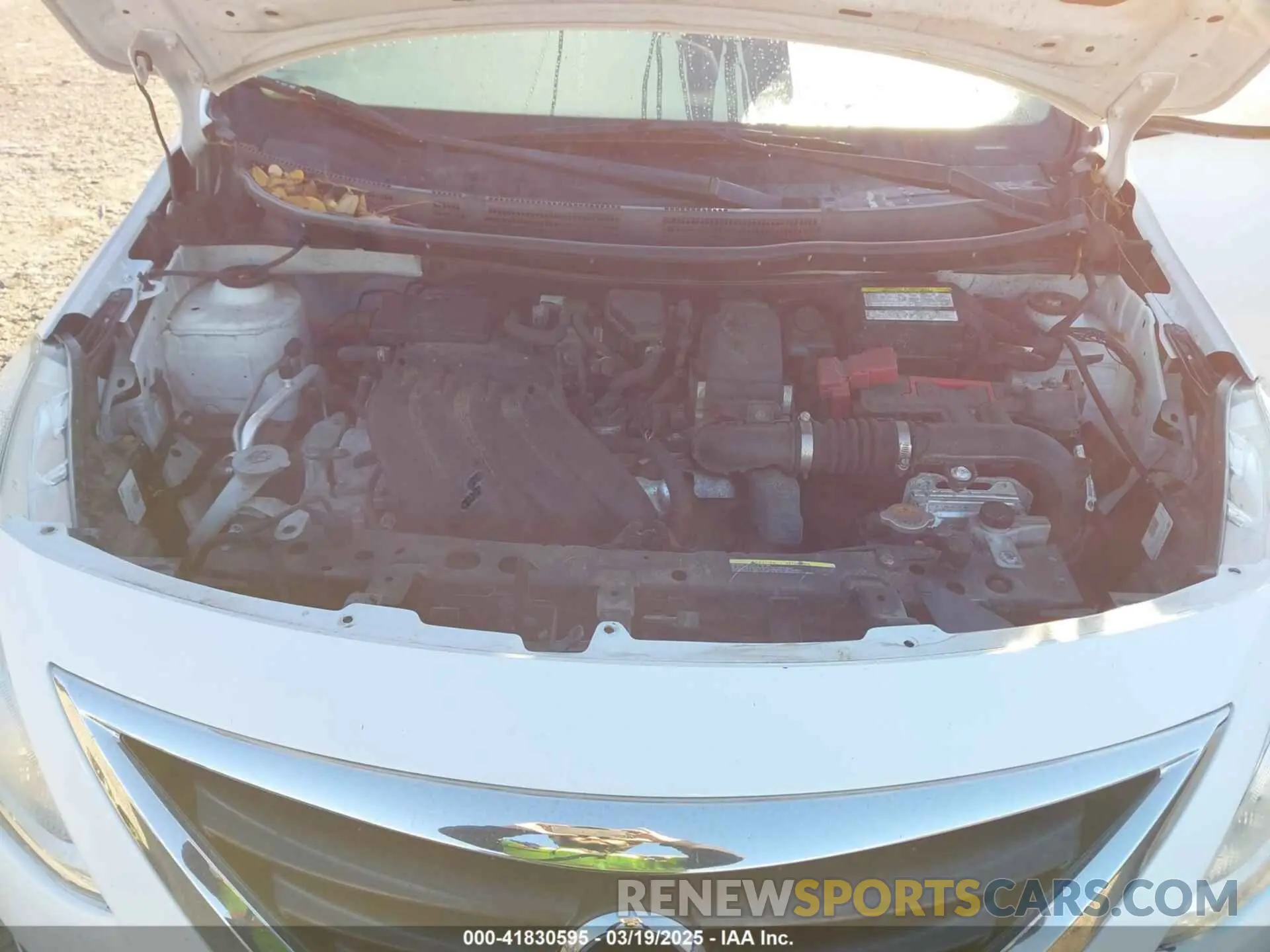 10 Photograph of a damaged car 3N1CN7AP1KL860534 NISSAN VERSA 2019