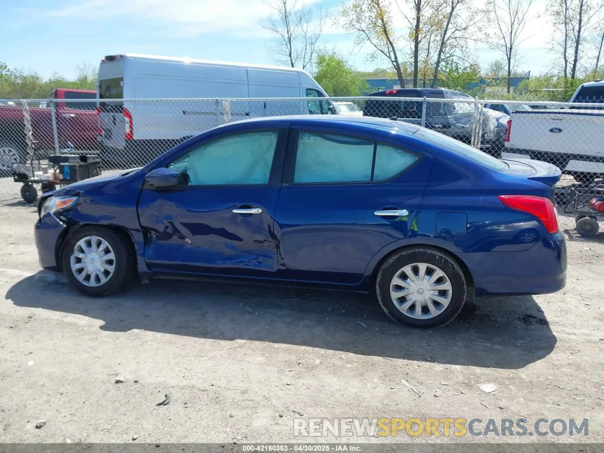 14 Photograph of a damaged car 3N1CN7AP1KL871484 NISSAN VERSA 2019