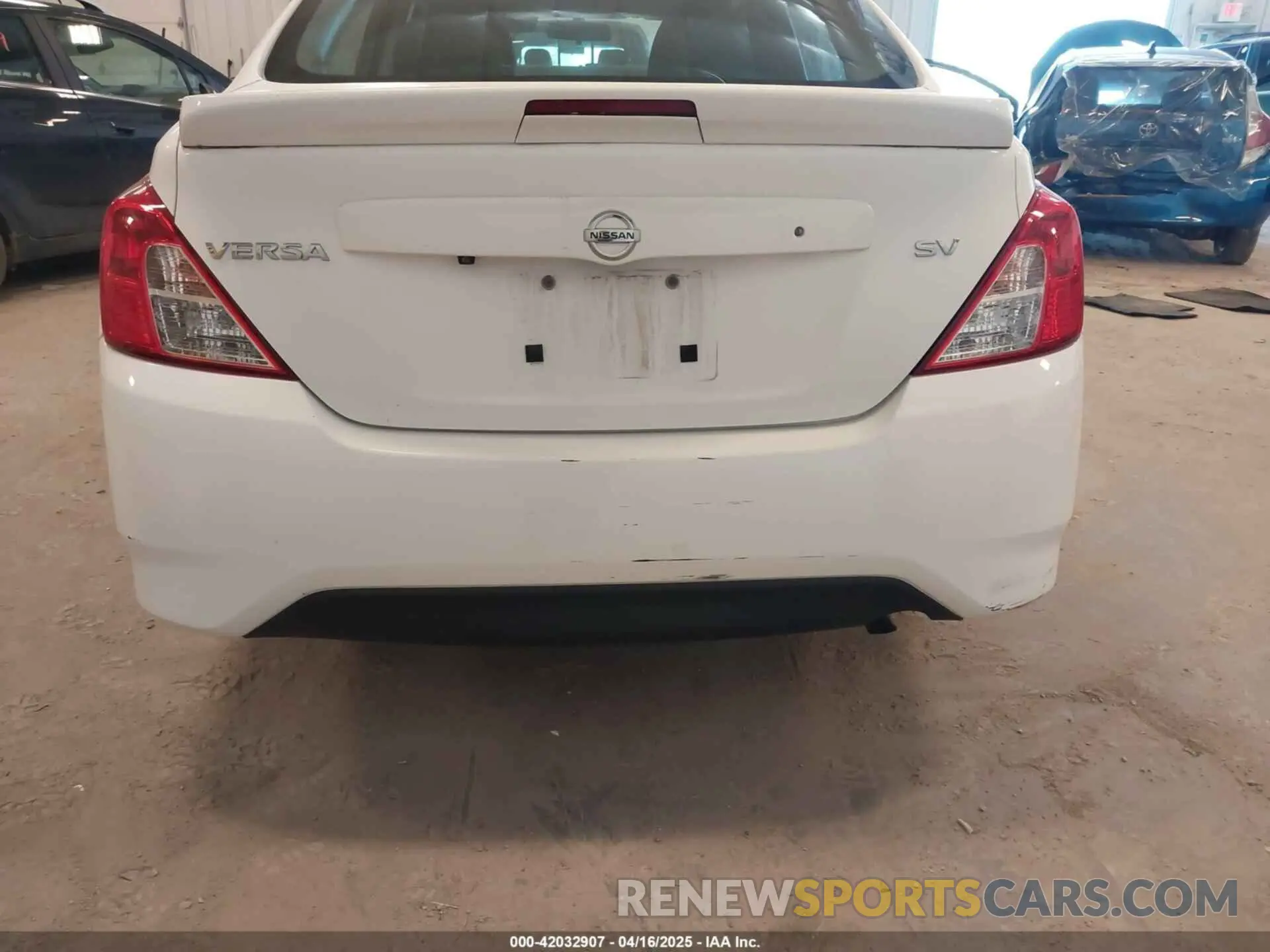6 Photograph of a damaged car 3N1CN7AP1KL881058 NISSAN VERSA 2019