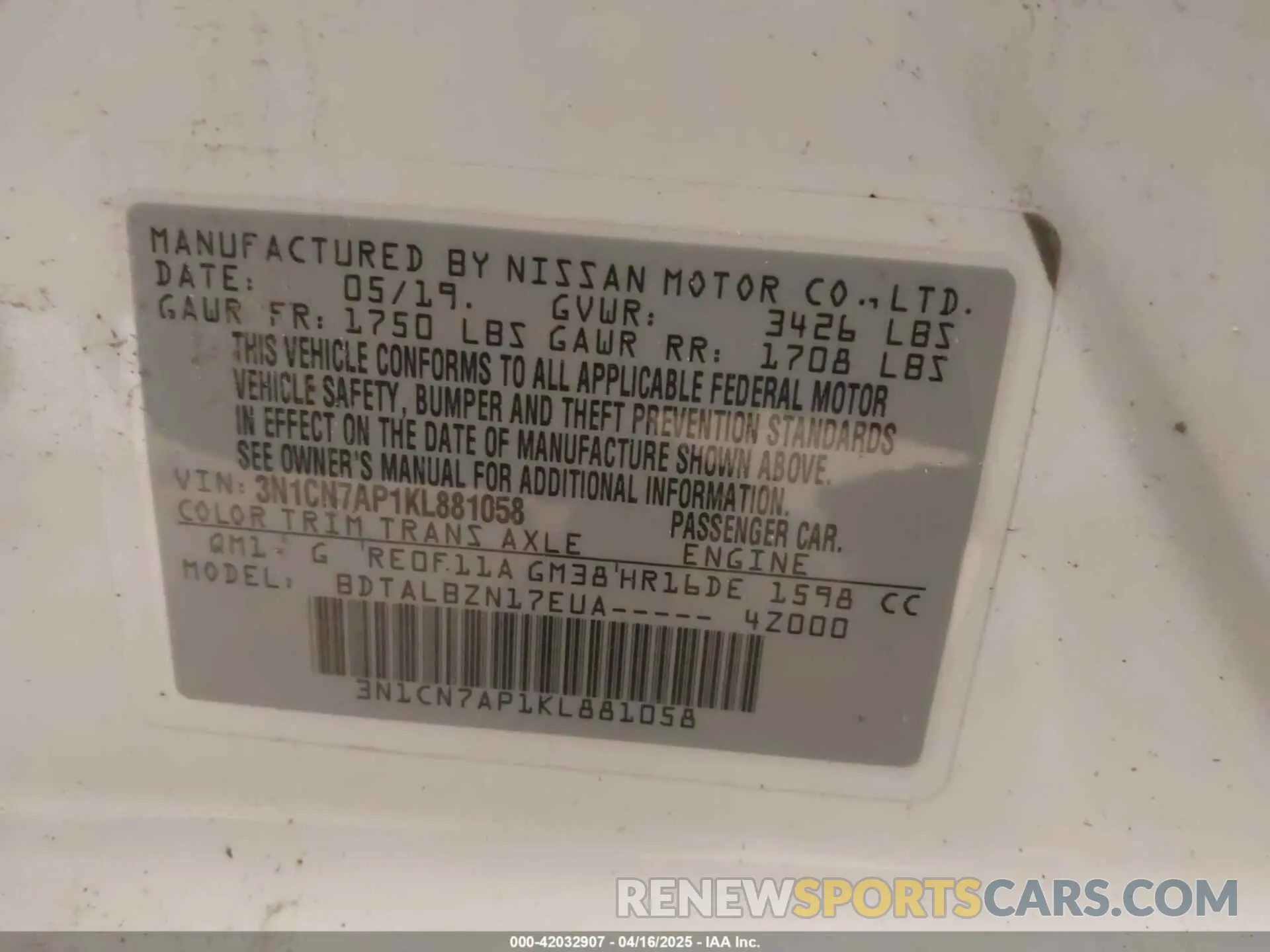 9 Photograph of a damaged car 3N1CN7AP1KL881058 NISSAN VERSA 2019