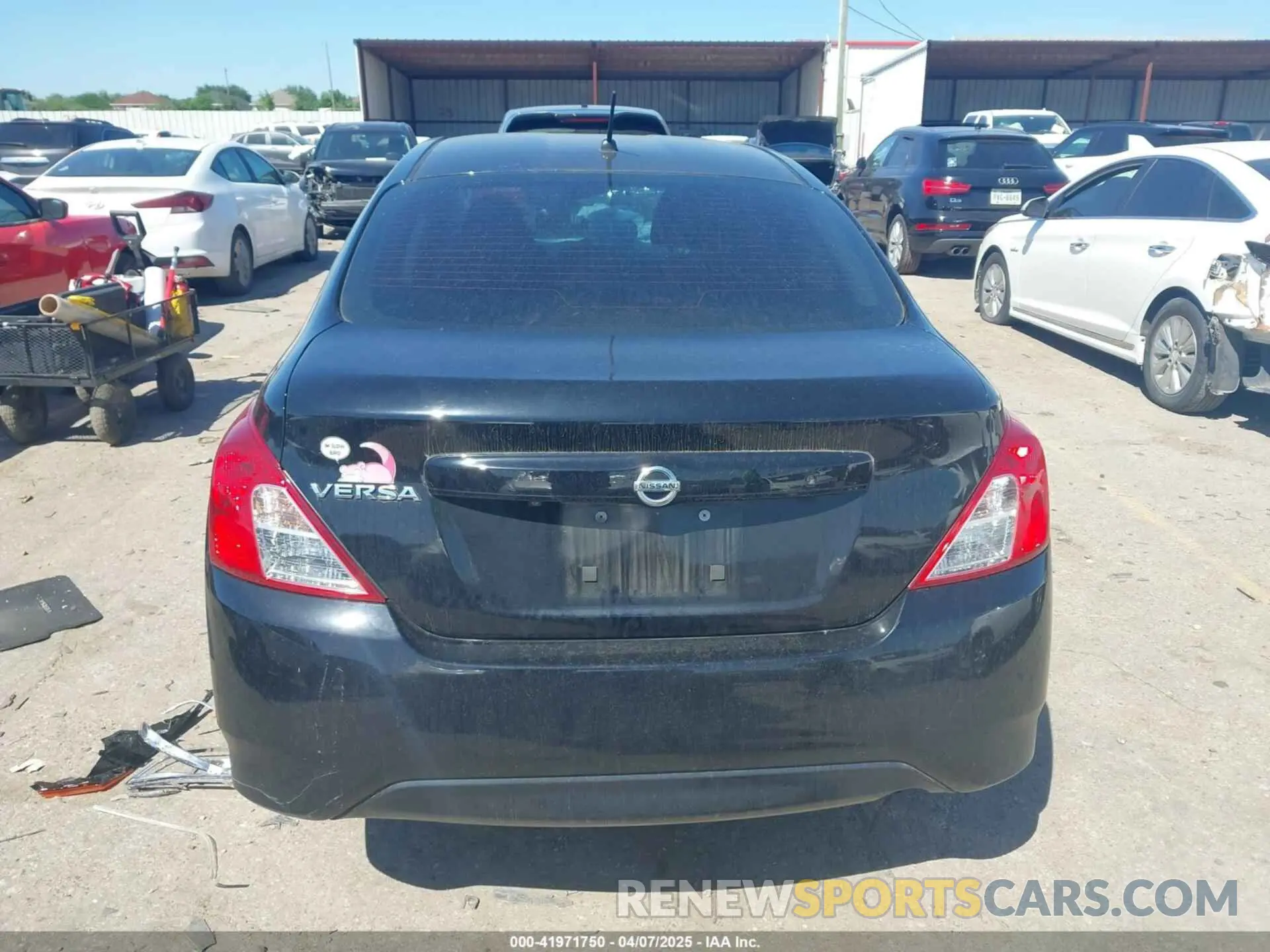 16 Photograph of a damaged car 3N1CN7AP2KL812055 NISSAN VERSA 2019